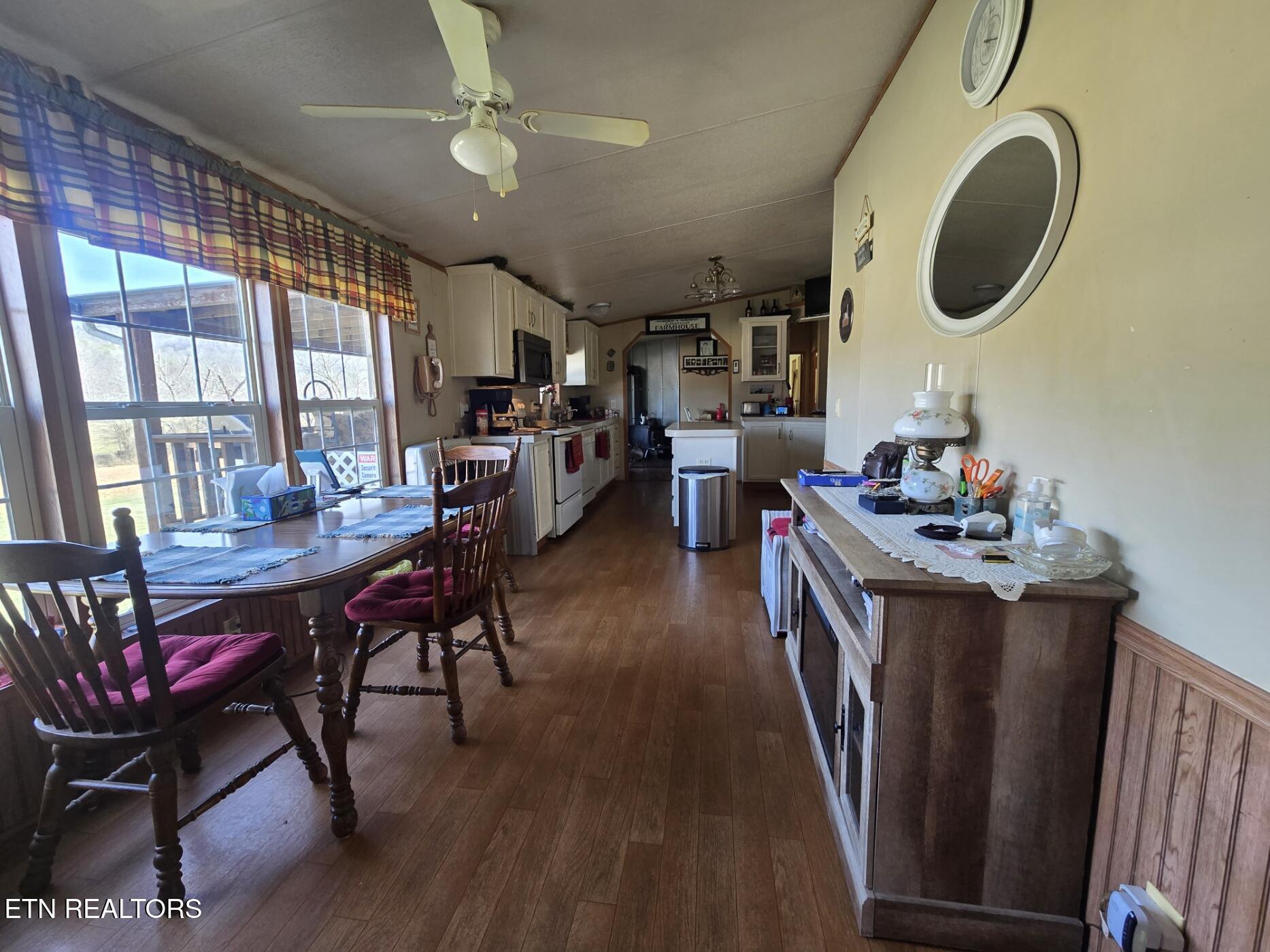 8275 Brimstone Road Robbins TN 37852