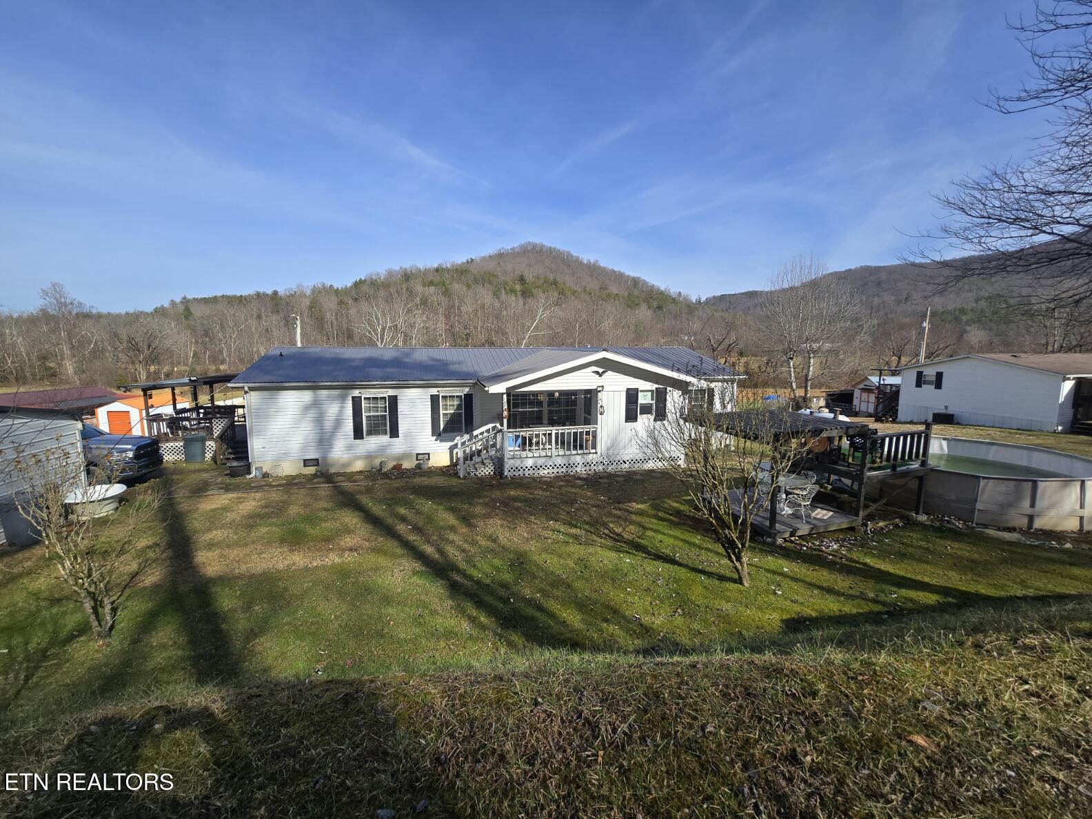 8275 Brimstone Road Robbins TN 37852
