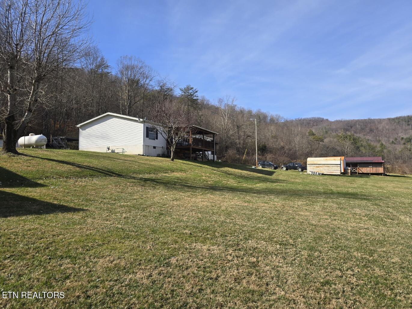 8275 Brimstone Road Robbins TN 37852