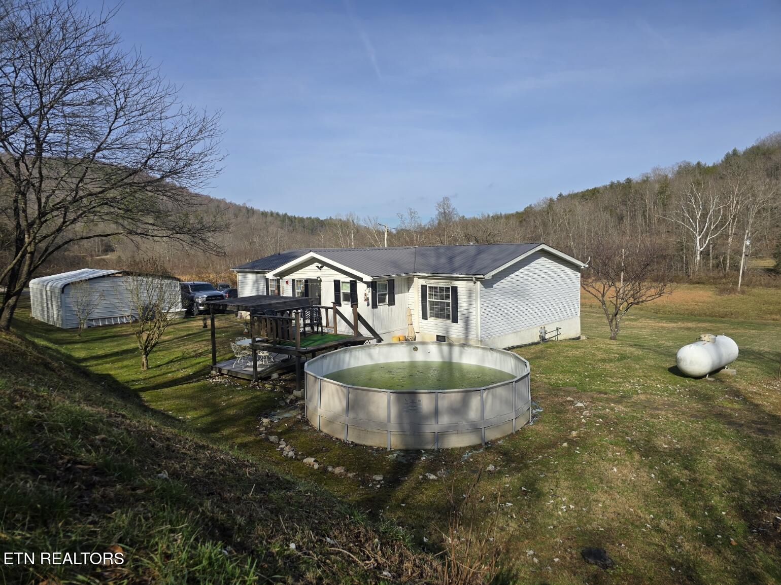 8275 Brimstone Road Robbins TN 37852