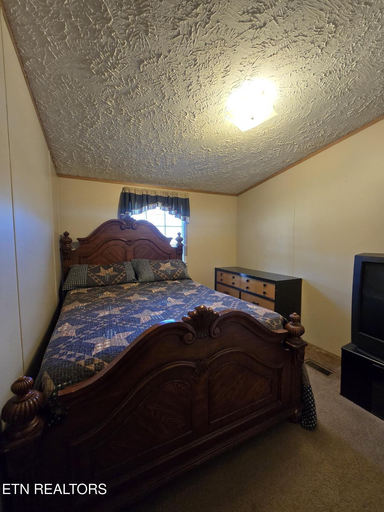 8275 Brimstone Road Robbins TN 37852