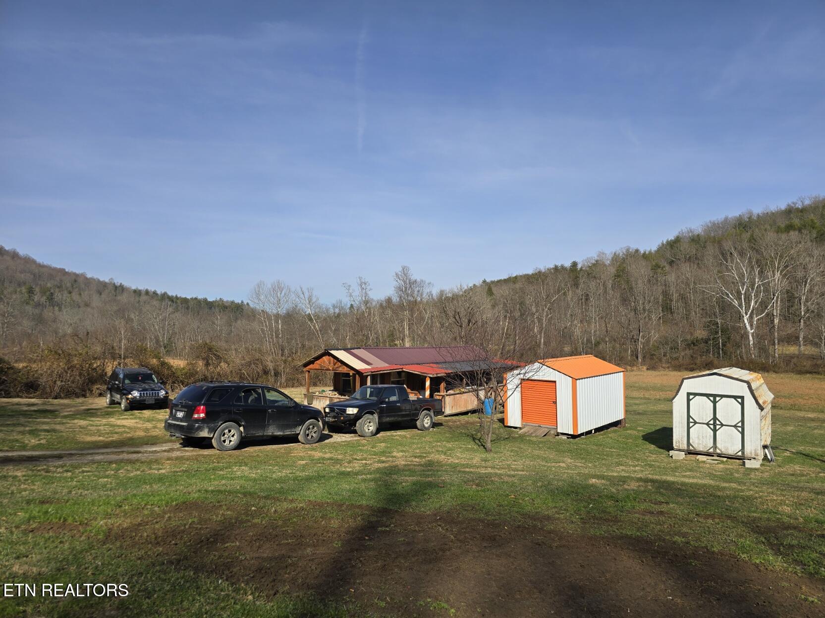 8275 Brimstone Road Robbins TN 37852