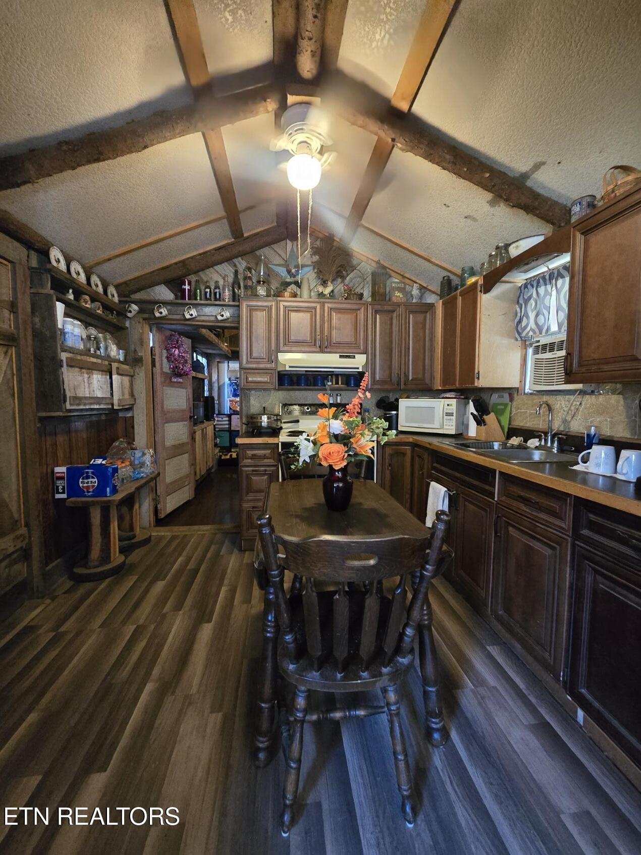 8275 Brimstone Road Robbins TN 37852