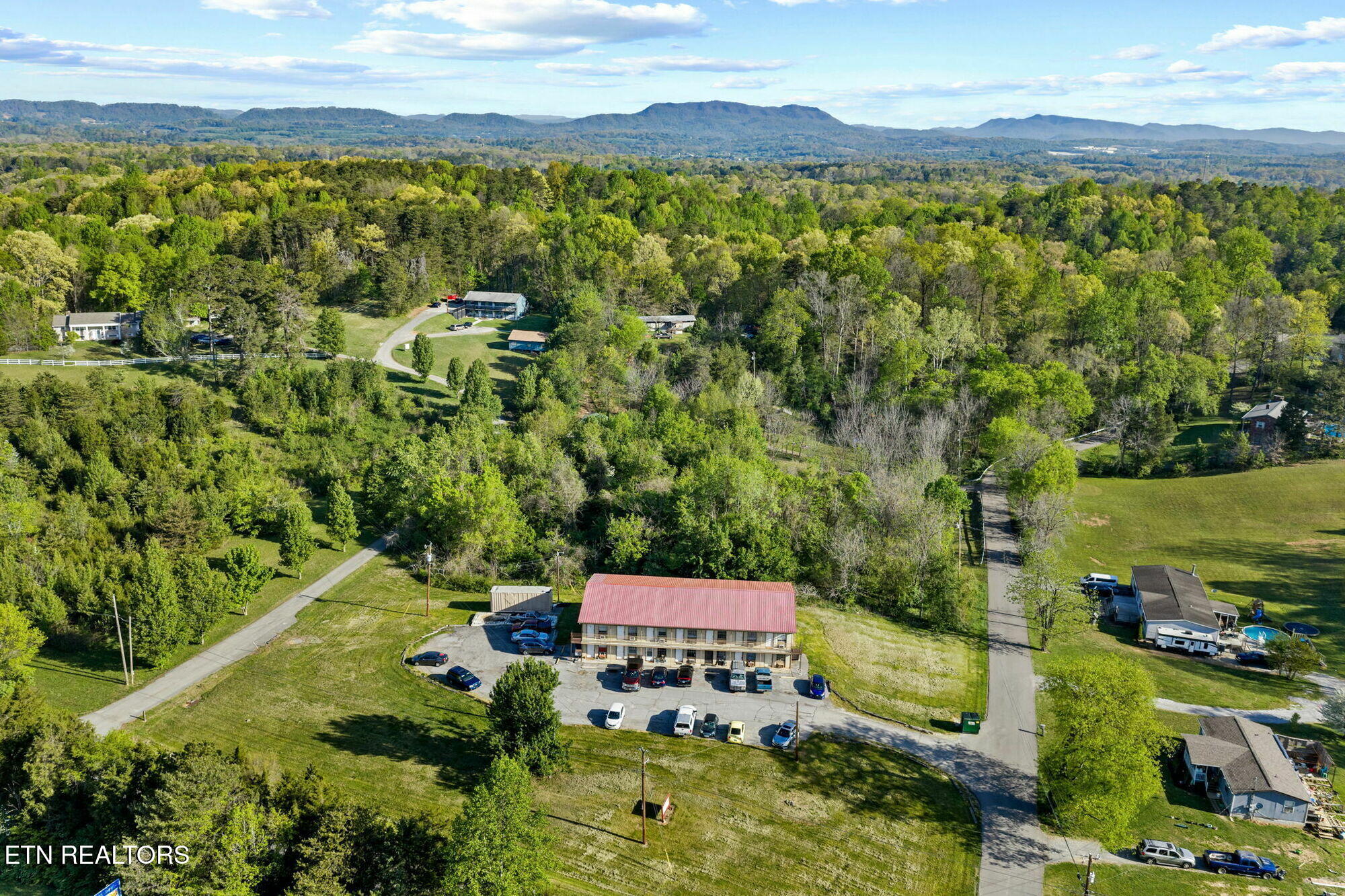 1068 Wooddale Church Road Strawberry Plains TN 37871