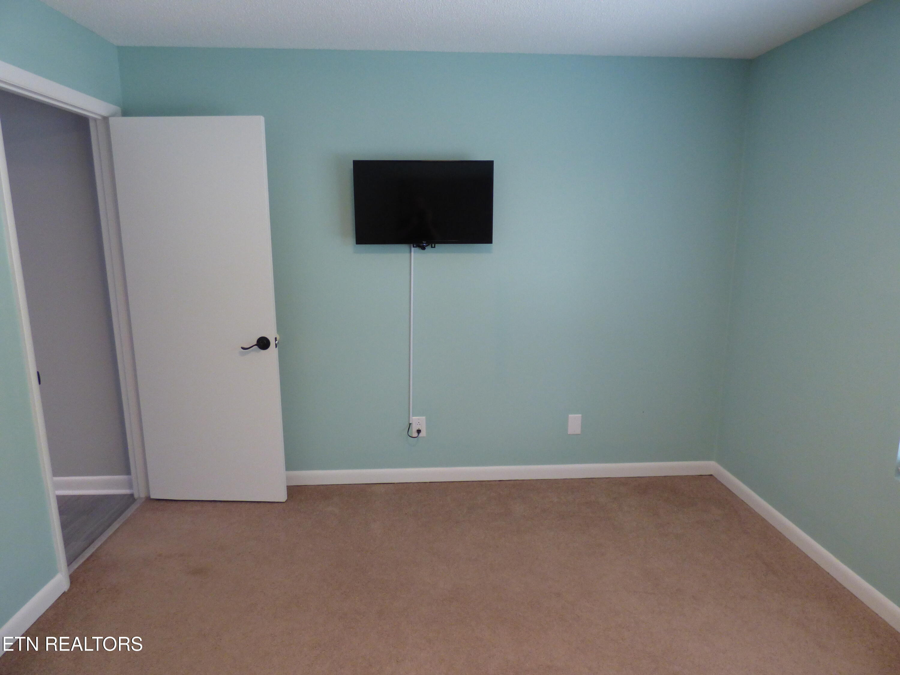 153 Travis Drive Spring City TN 37381
