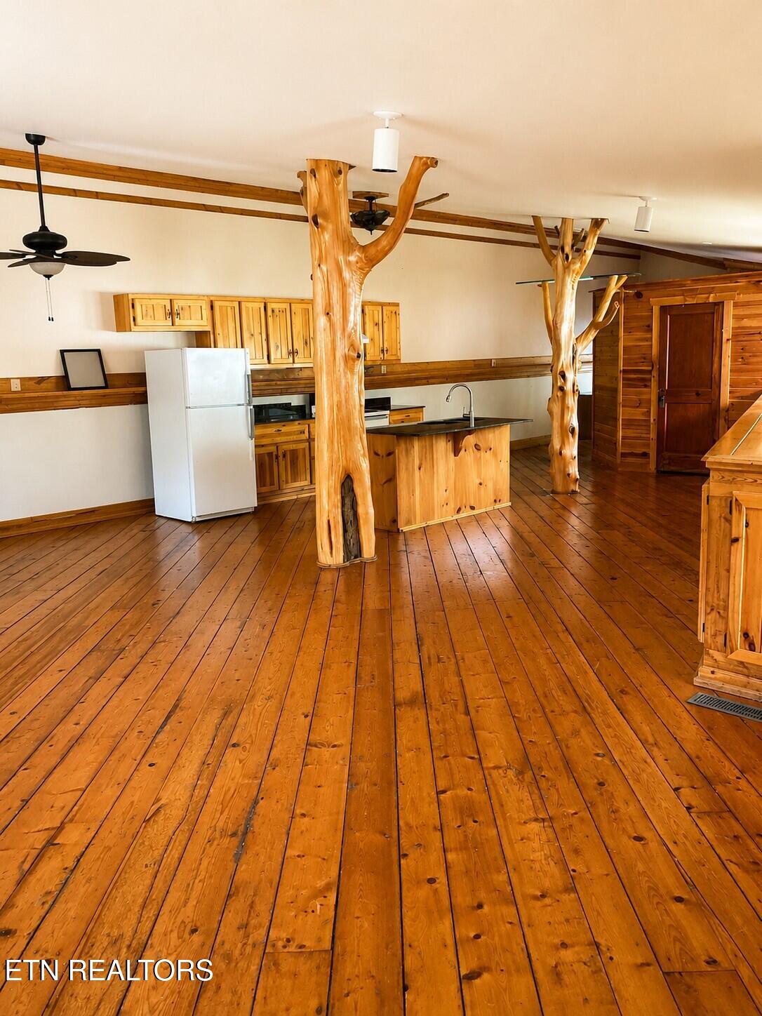 4205 Birds Creek Road Sevierville TN 37876