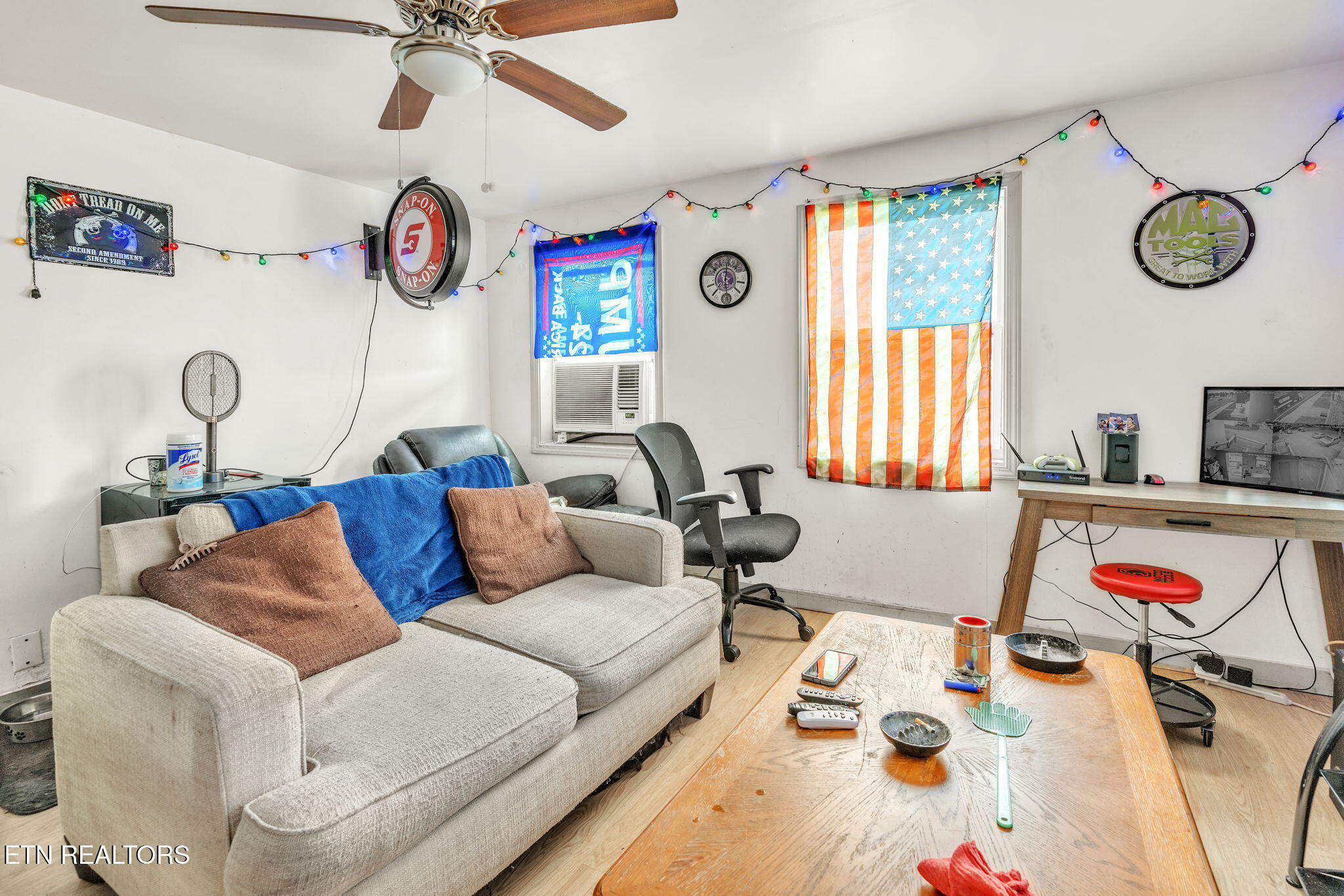 929 N Roane Street Harriman TN 37748