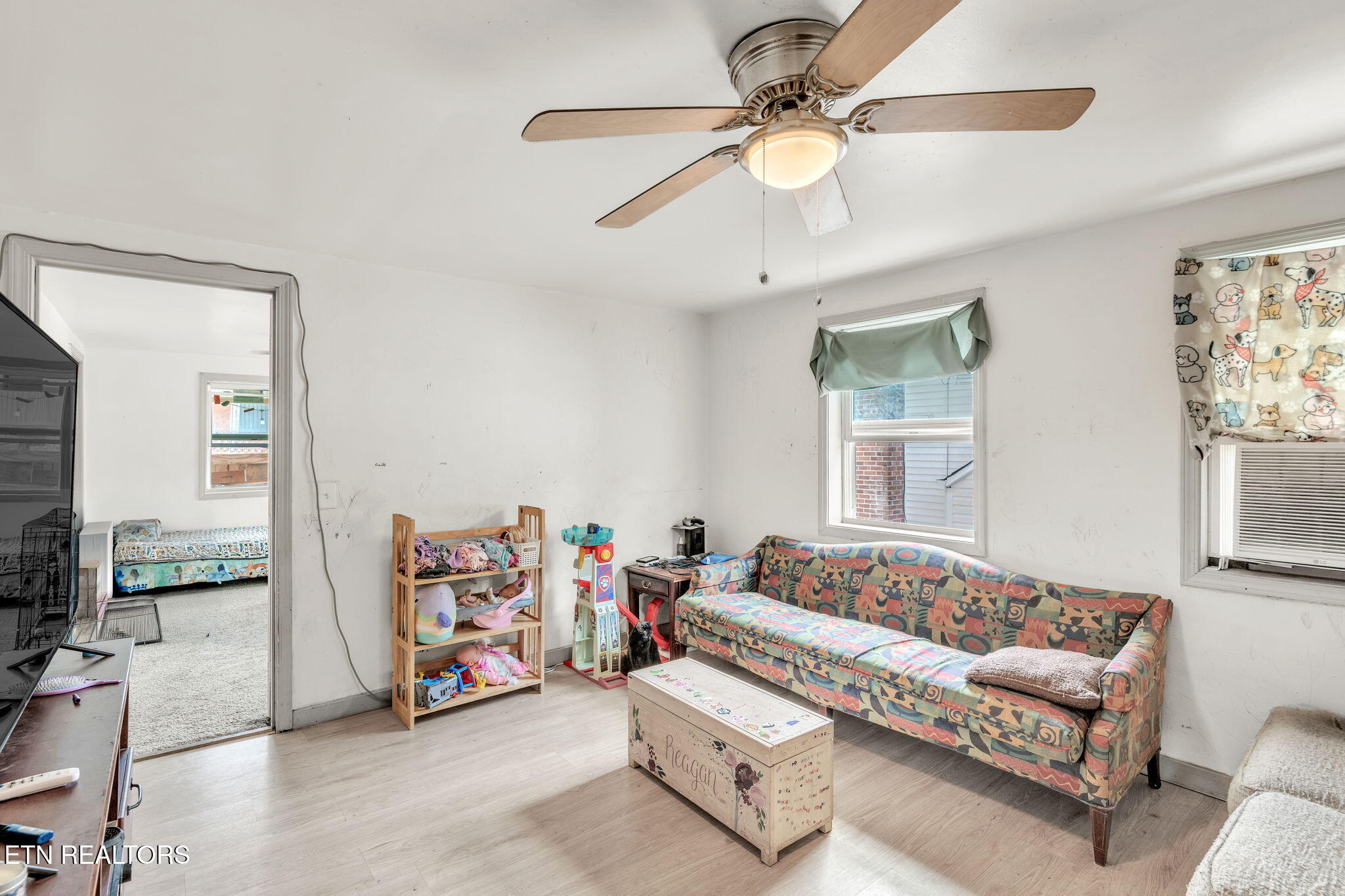 929 N Roane Street Harriman TN 37748