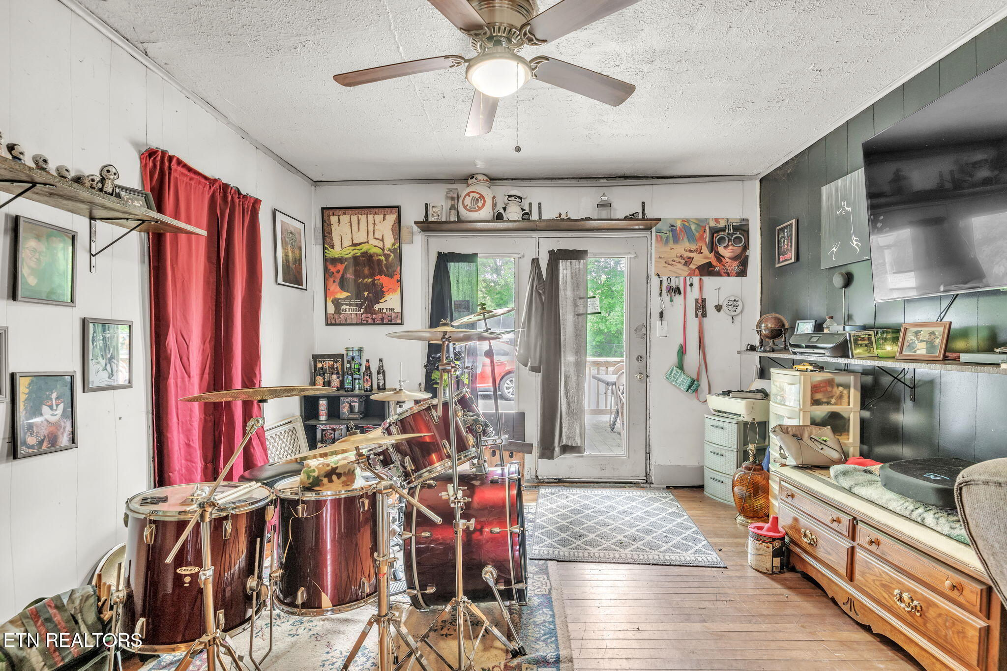 929 N Roane Street Harriman TN 37748