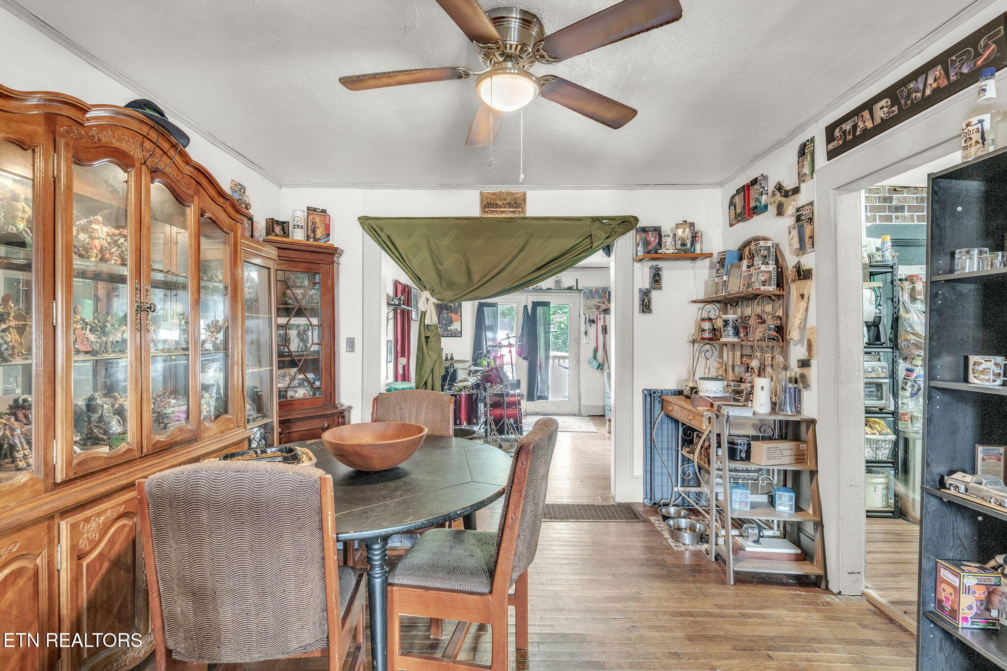 929 N Roane Street Harriman TN 37748
