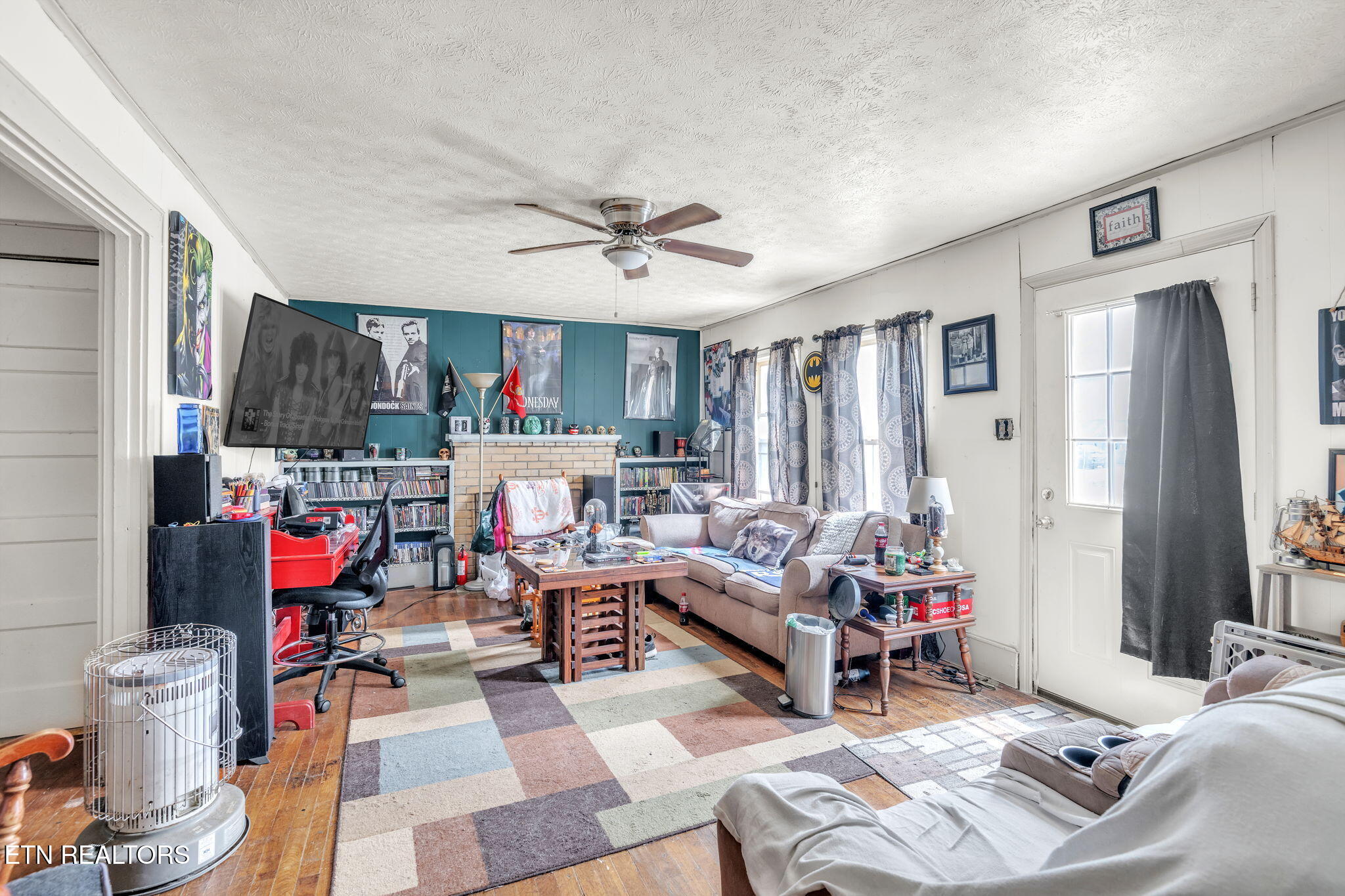 929 N Roane Street Harriman TN 37748