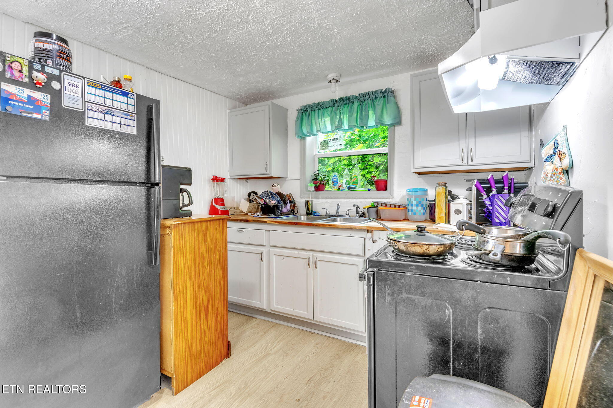 929 N Roane Street Harriman TN 37748