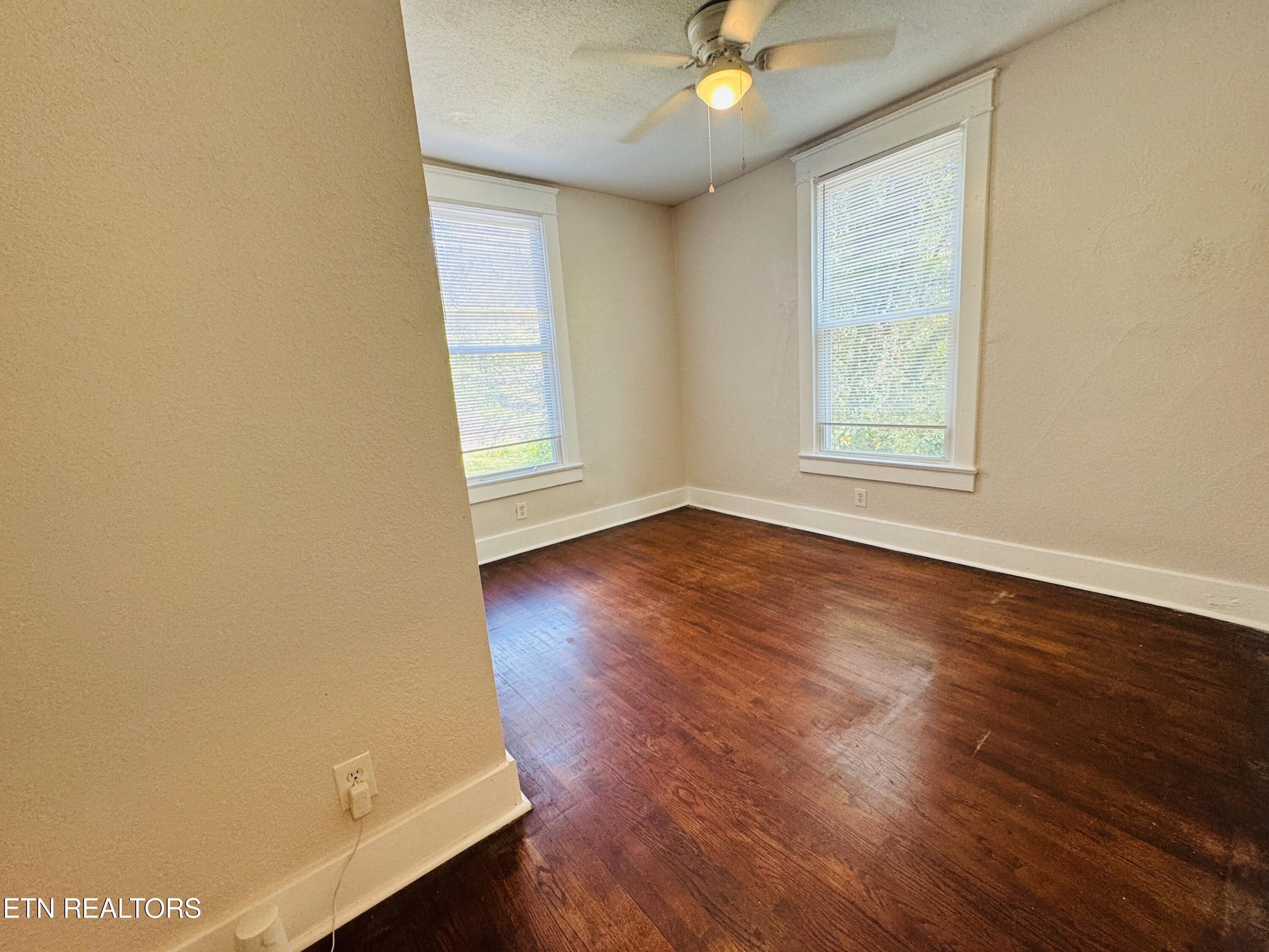 2027 Dandridge Avenue Knoxville TN 37915
