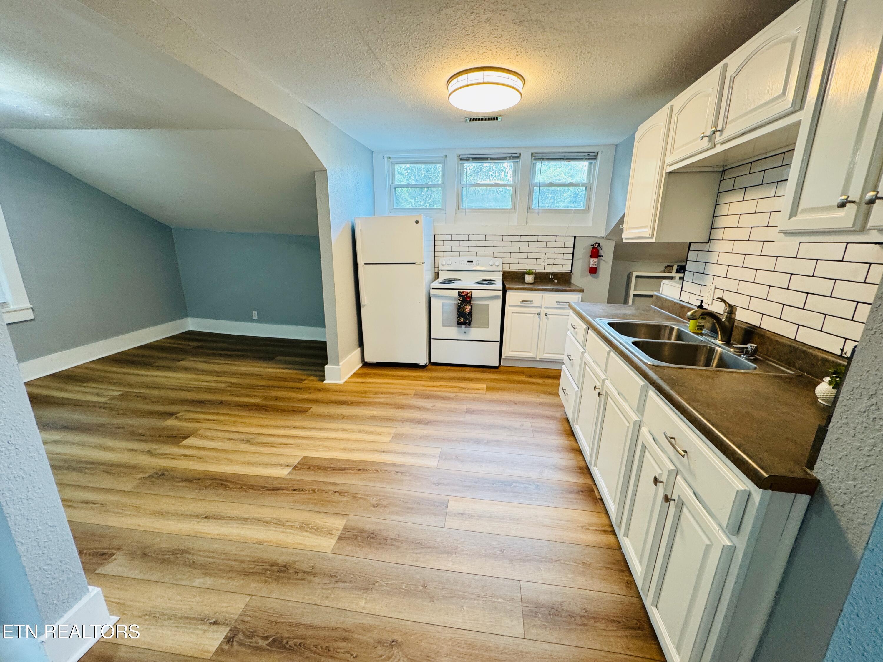 2027 Dandridge Avenue Knoxville TN 37915