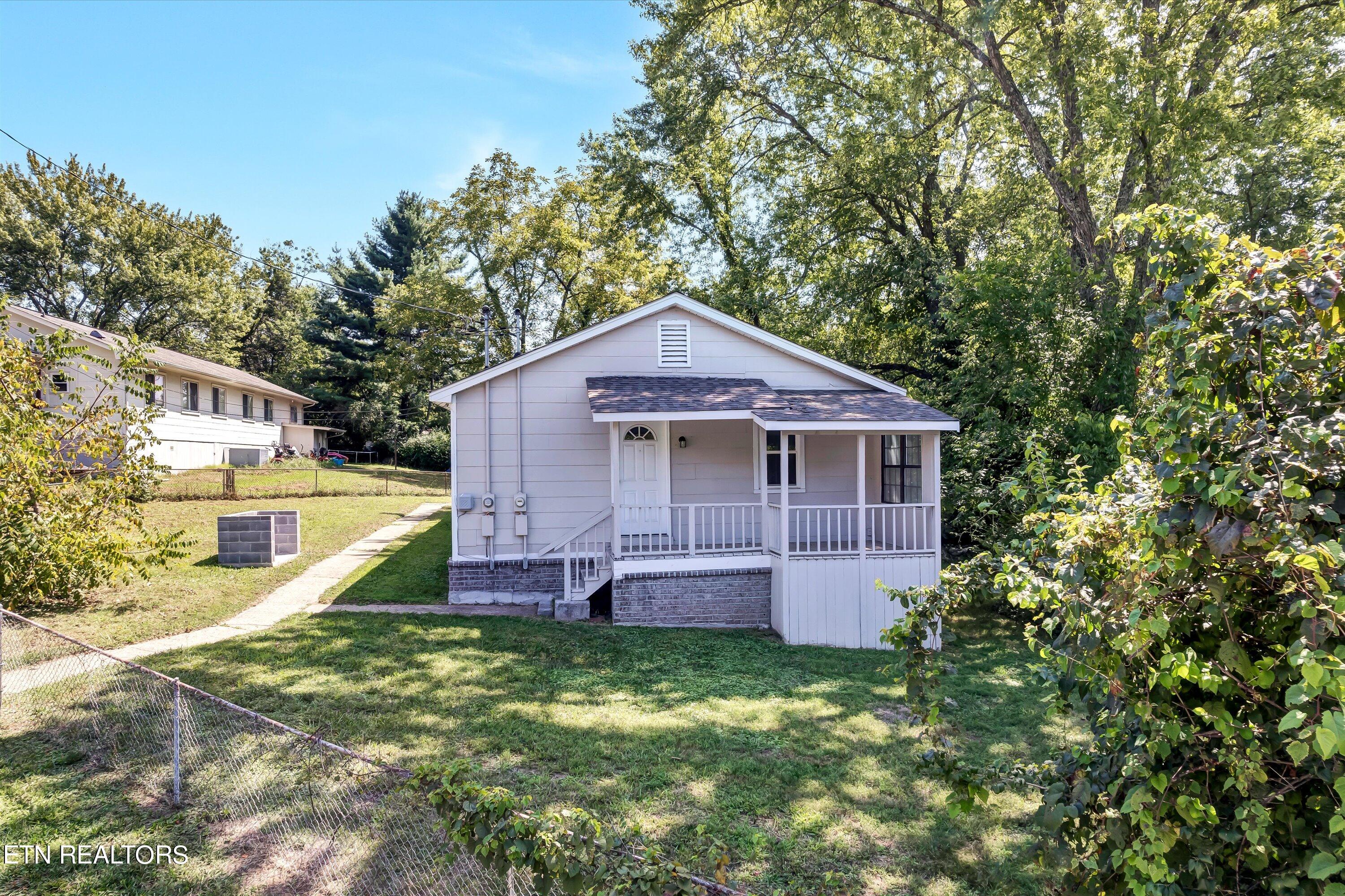617 W Outer Drive Oak Ridge TN 37830