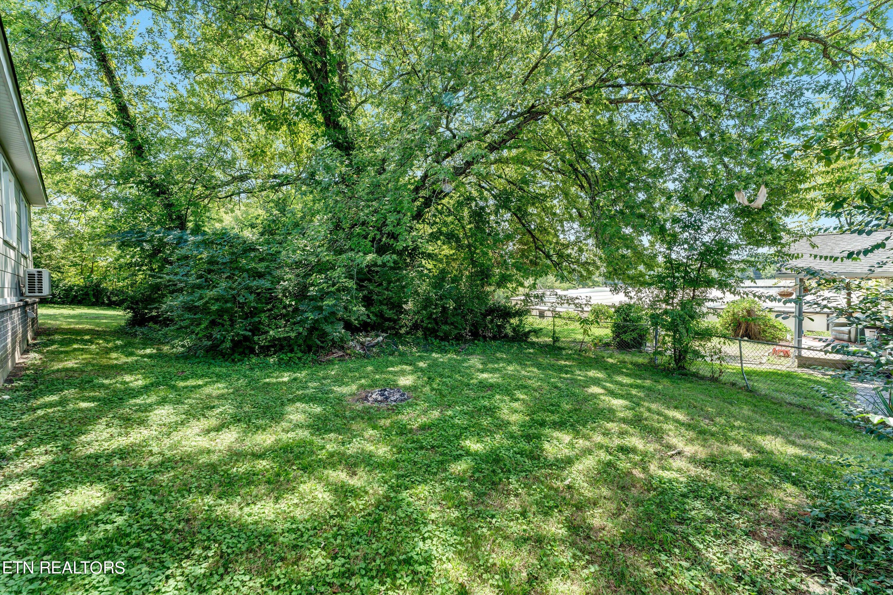 617 W Outer Drive Oak Ridge TN 37830