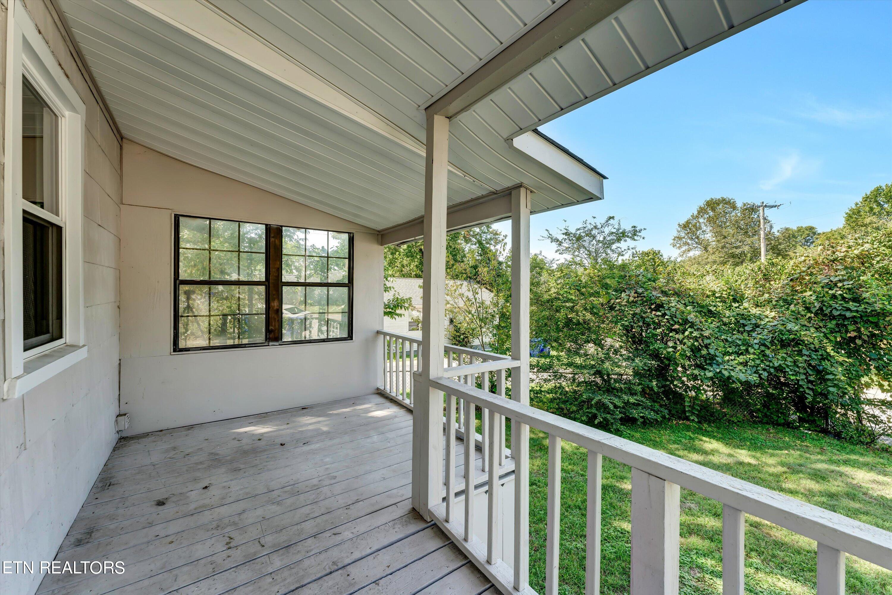 617 W Outer Drive Oak Ridge TN 37830