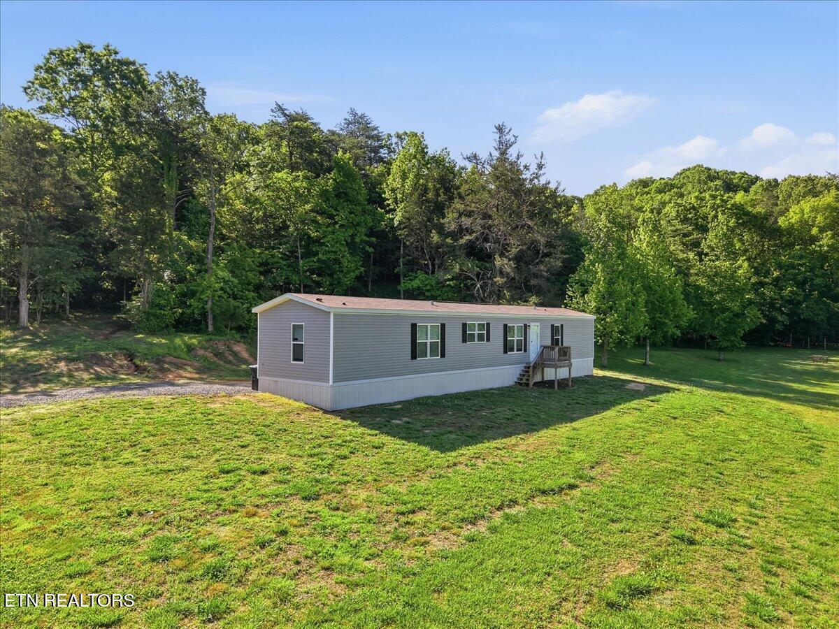 427 & 439 Thorngrove Pike Kodak TN 37764
