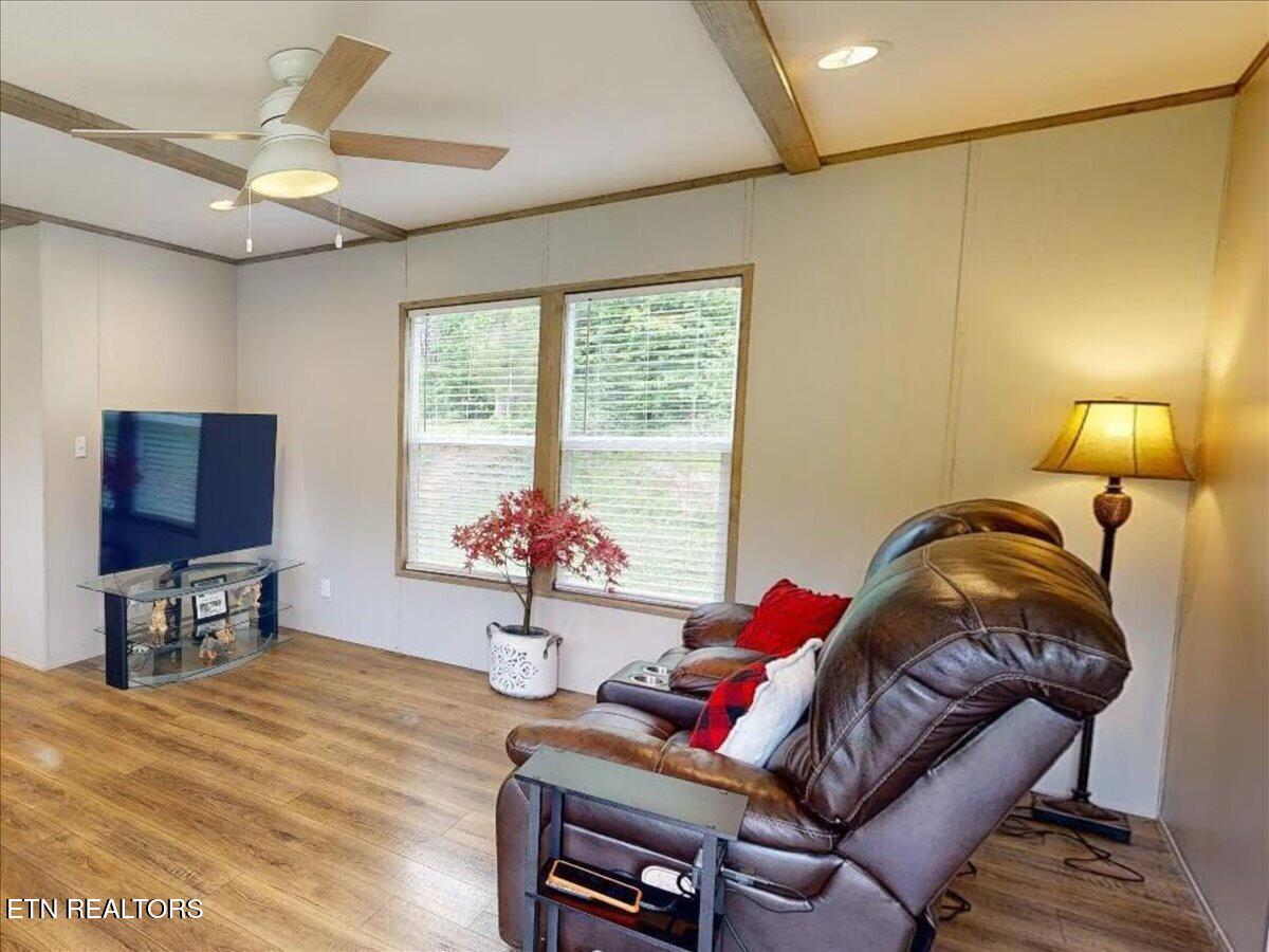 427 & 439 Thorngrove Pike Kodak TN 37764