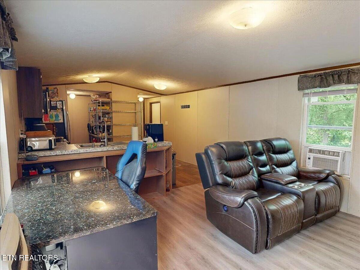 427 & 439 Thorngrove Pike Kodak TN 37764