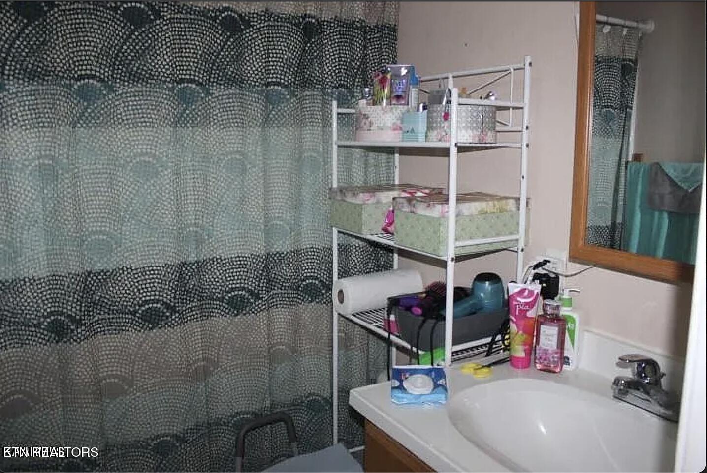 2182 Lakeview Road Lenoir City TN 37772