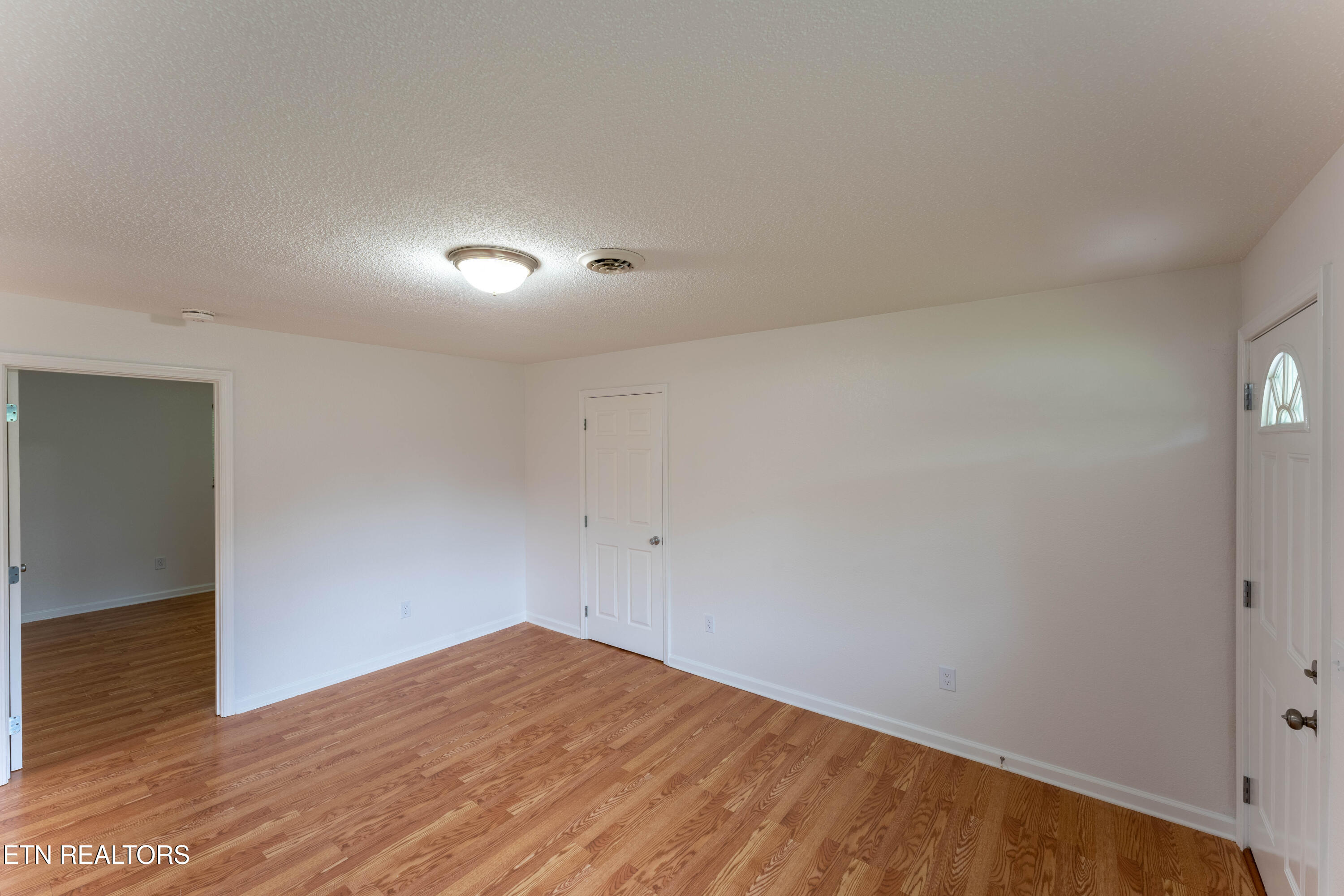 2182 Lakeview Road Lenoir City TN 37772