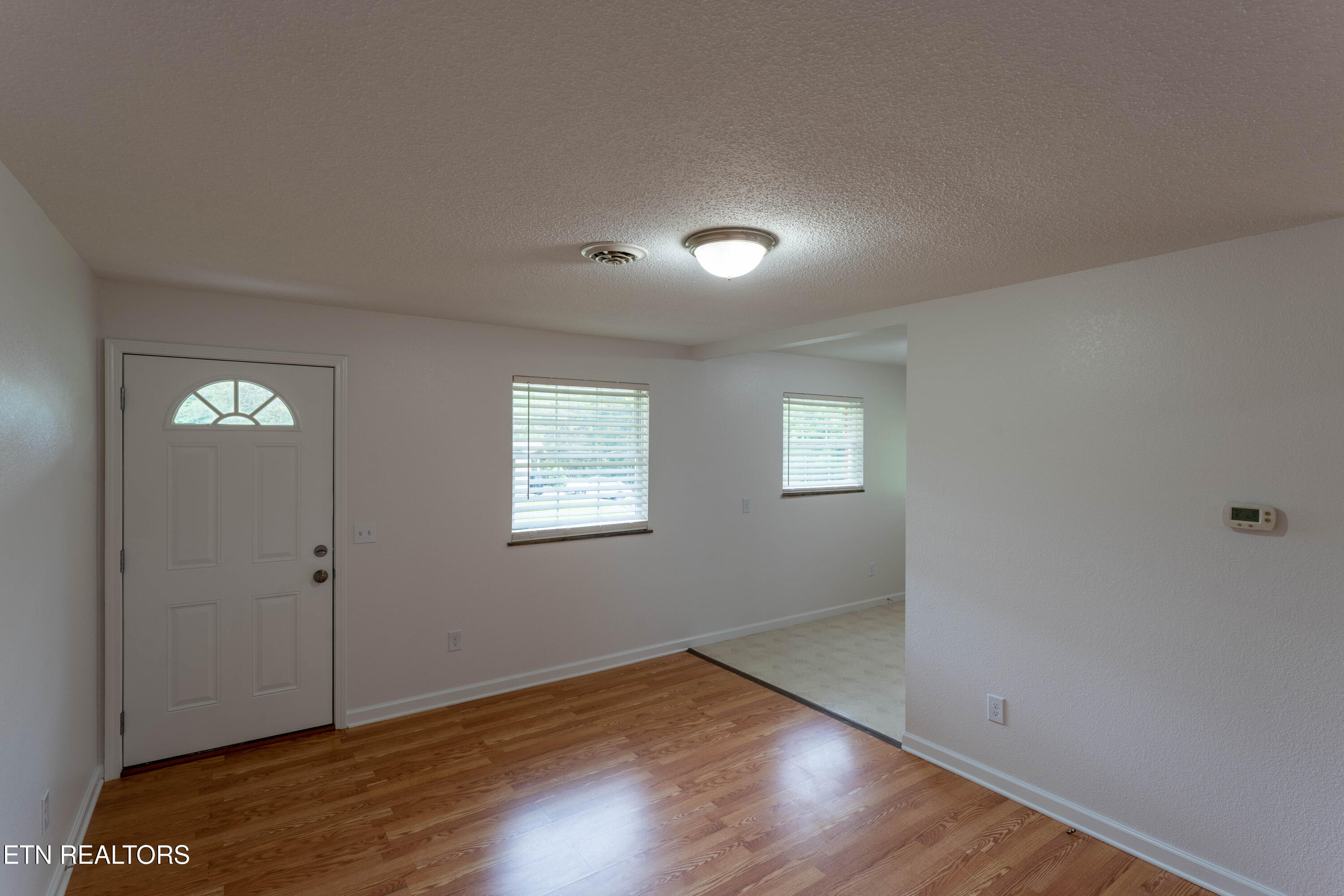 2182 Lakeview Road Lenoir City TN 37772