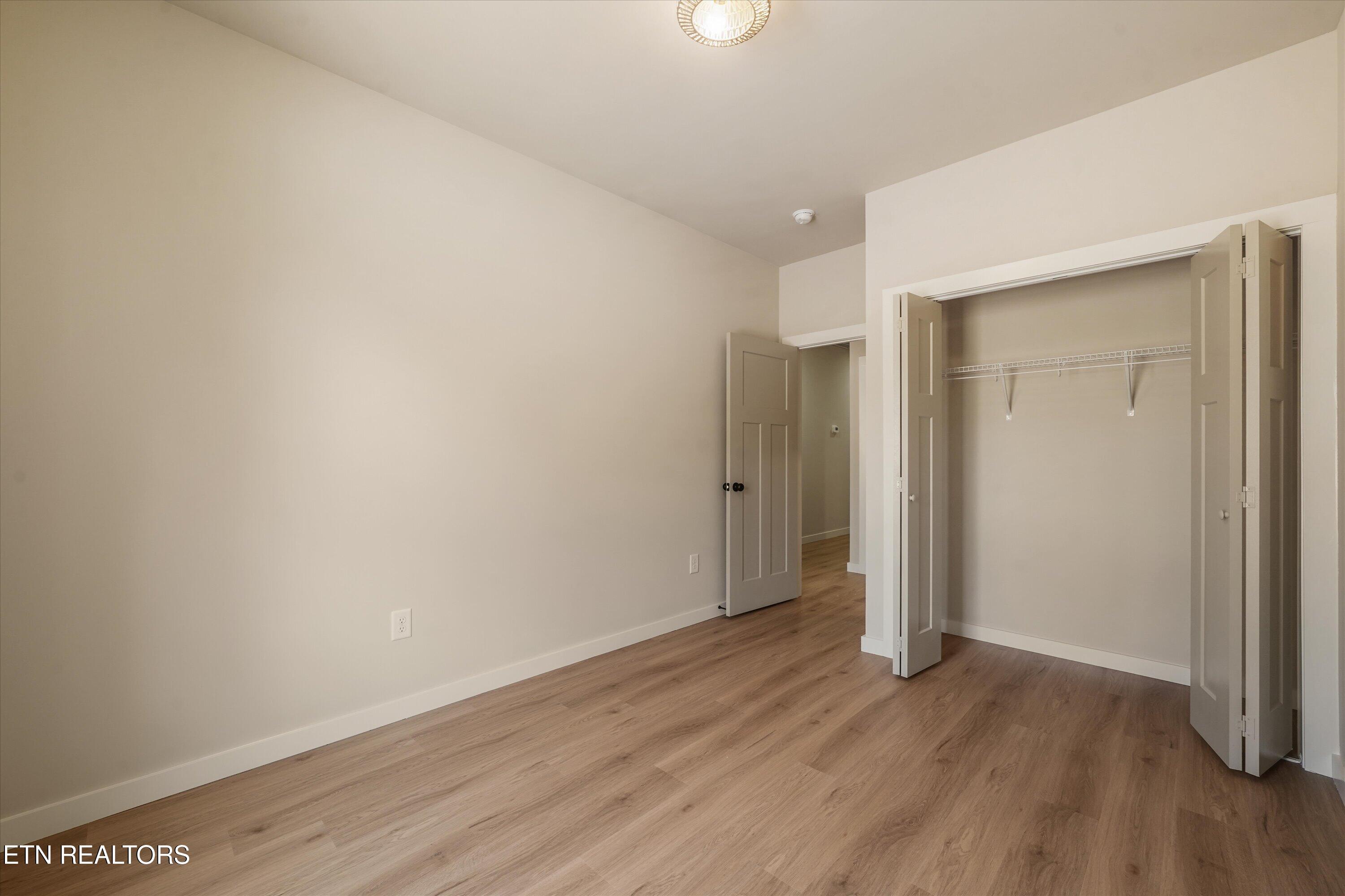 5722/5724 Wallwood Road Knoxville TN 37912