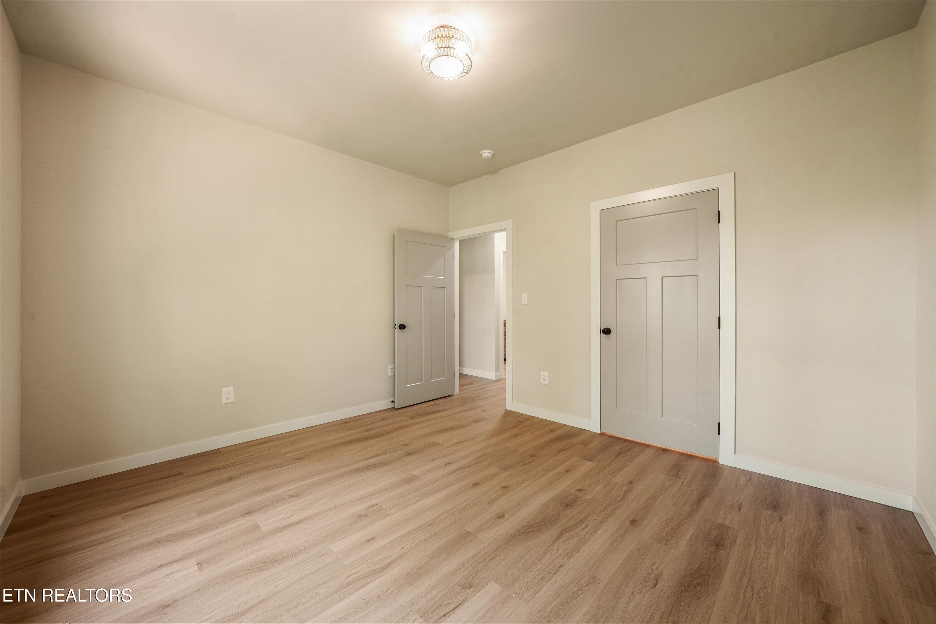 5722/5724 Wallwood Road Knoxville TN 37912