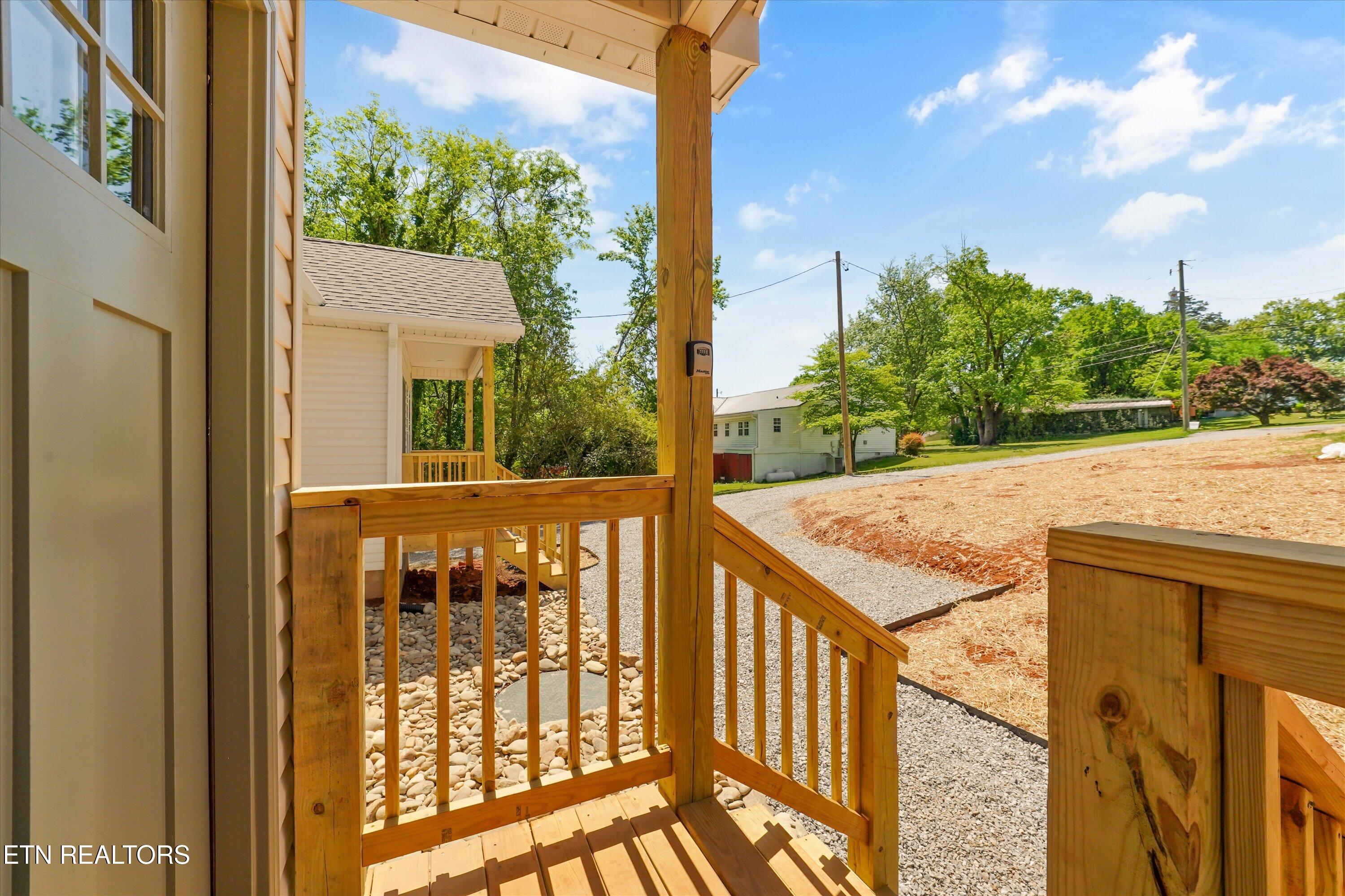 5722/5724 Wallwood Road Knoxville TN 37912
