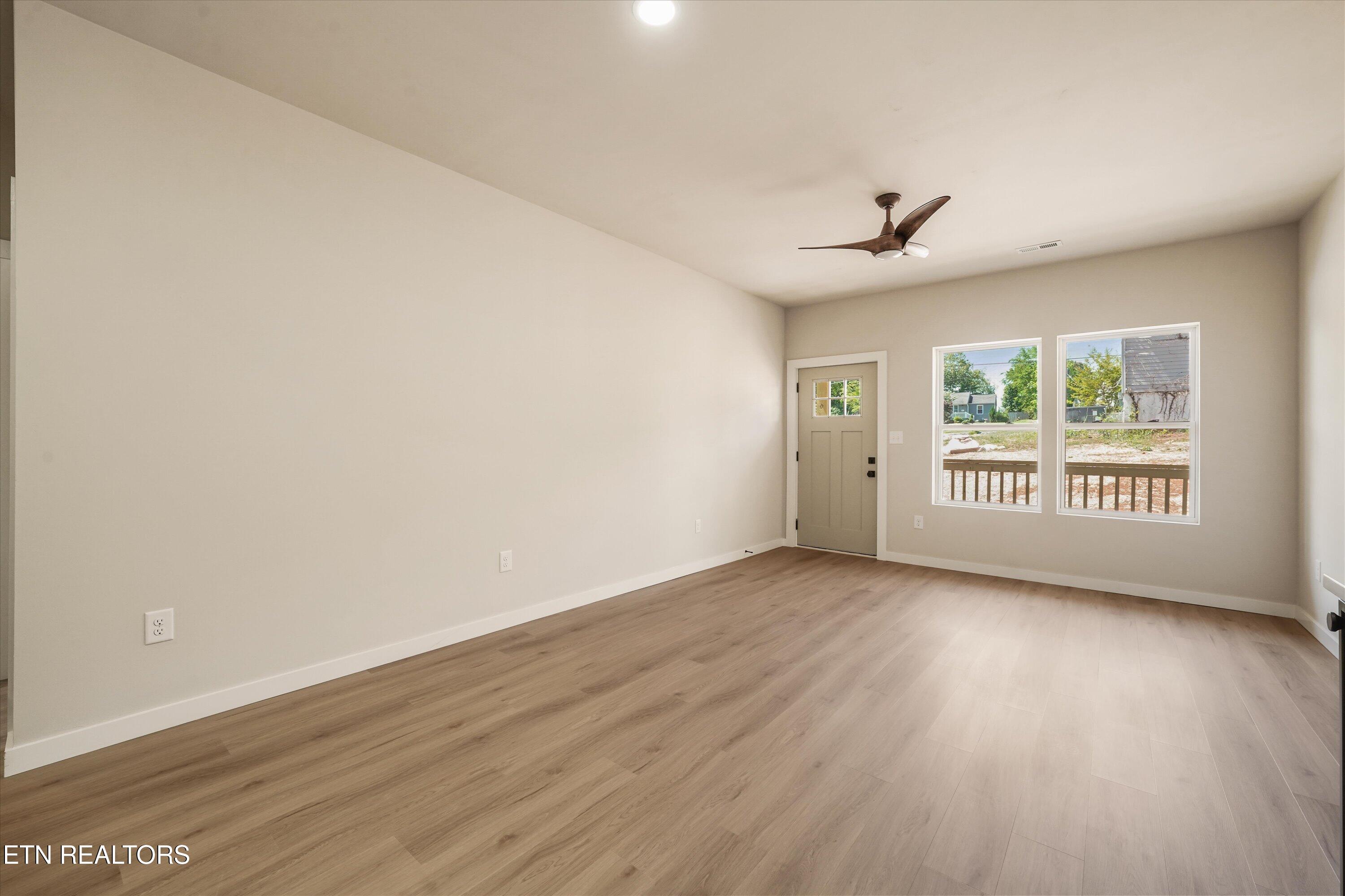 5722/5724 Wallwood Road Knoxville TN 37912