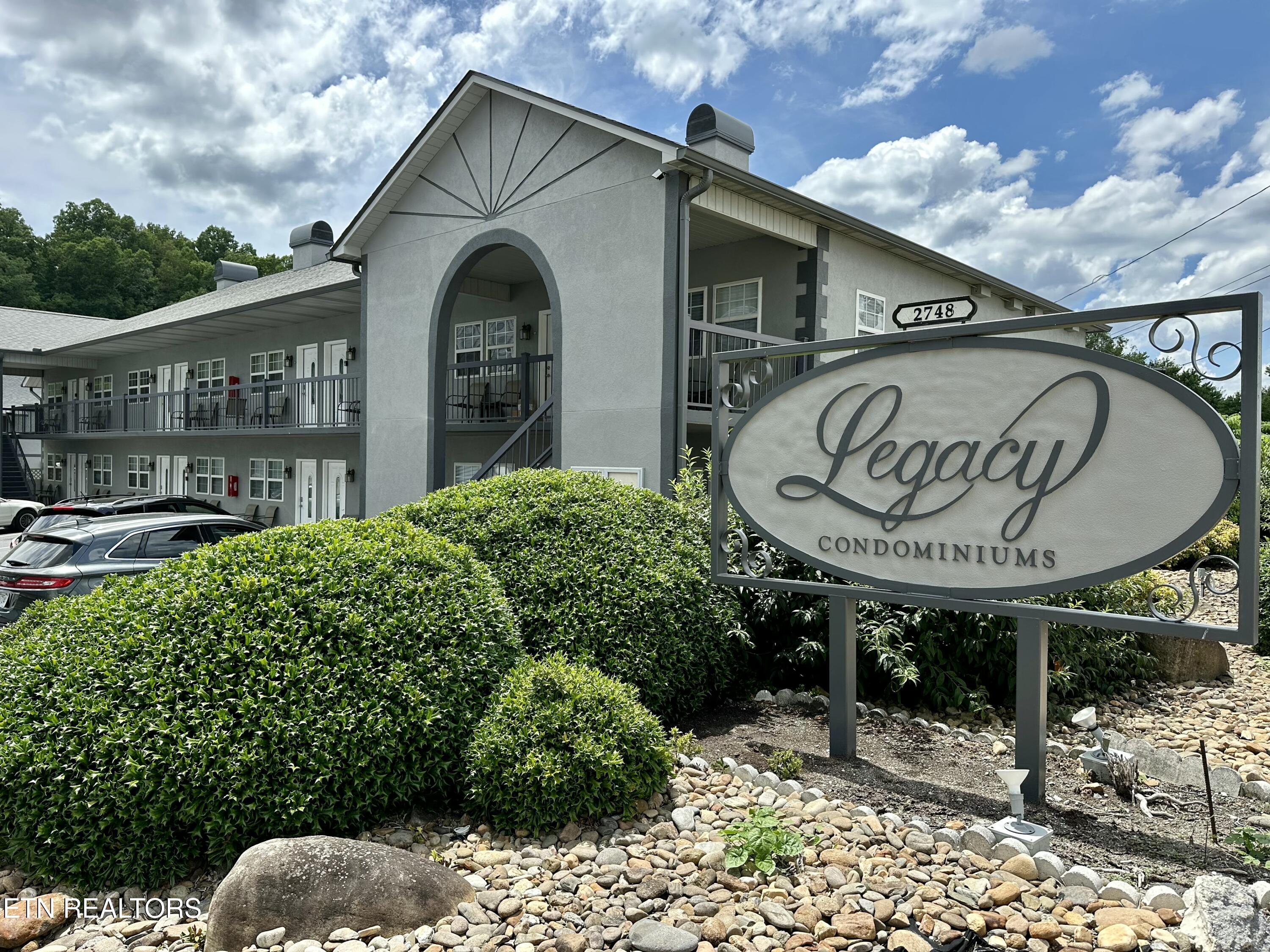 2748 Florence Drive Pigeon Forge TN 37863