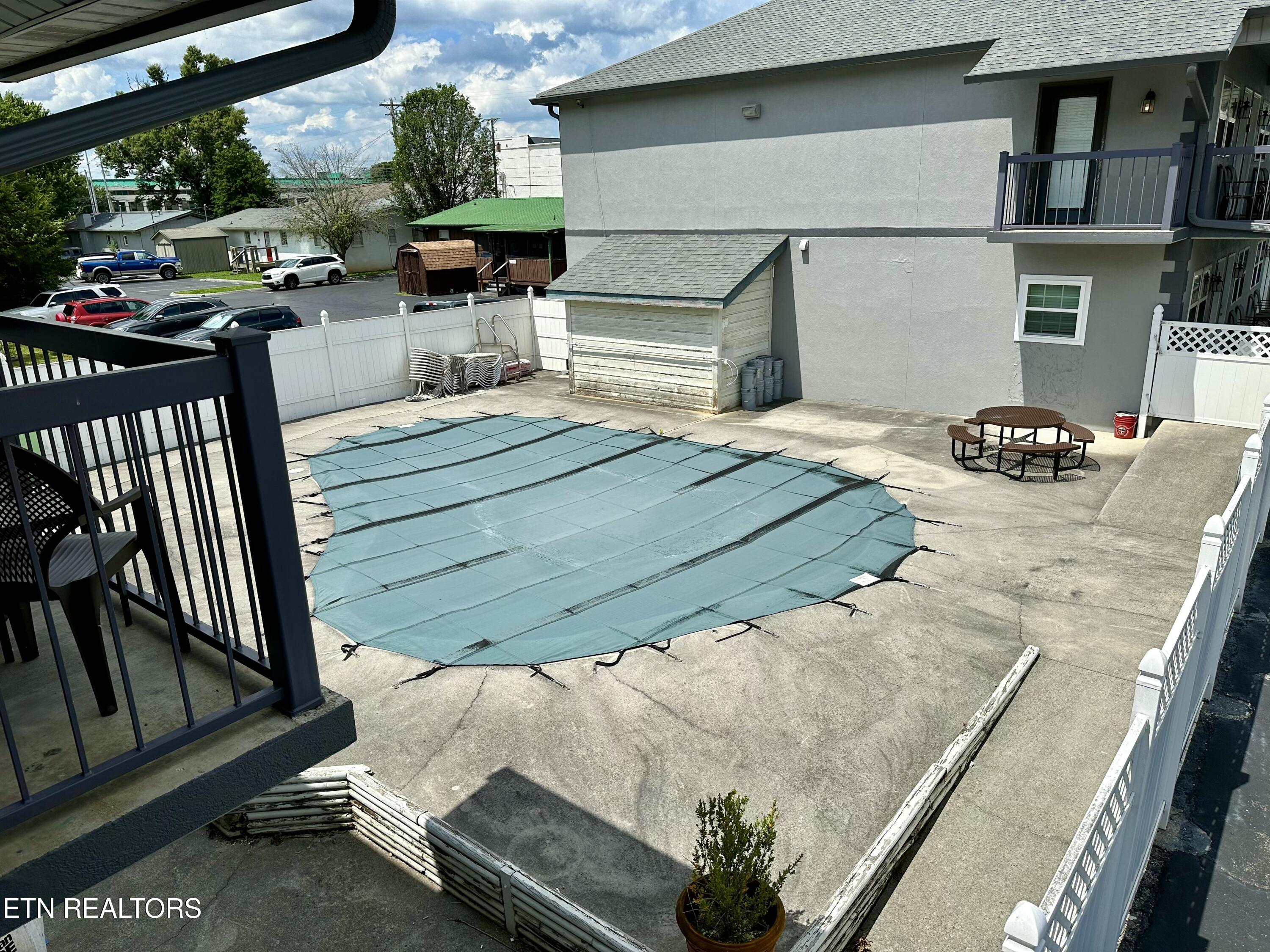 2748 Florence Drive Pigeon Forge TN 37863