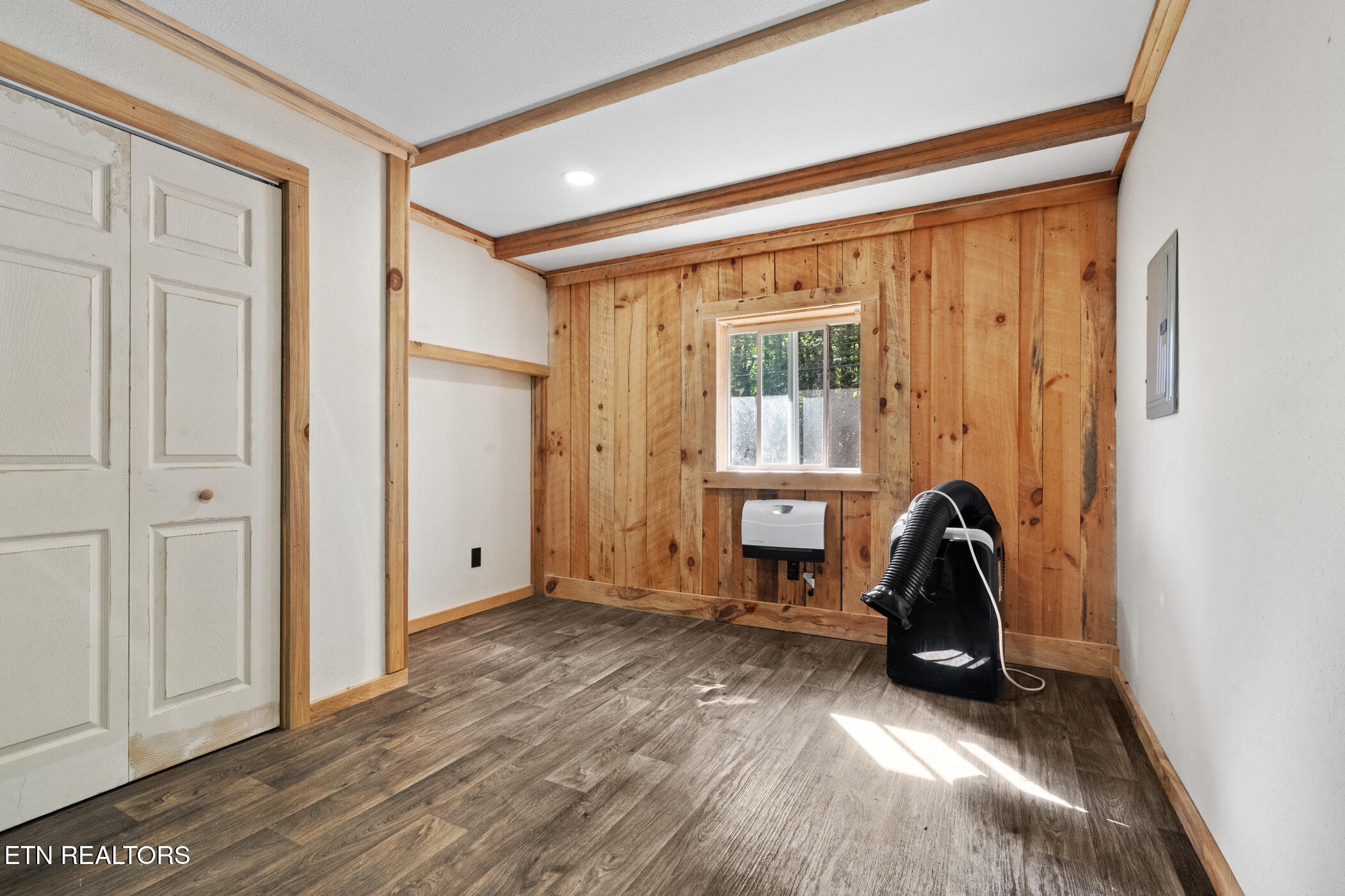 2353 Highway 107 Unicoi TN 37692