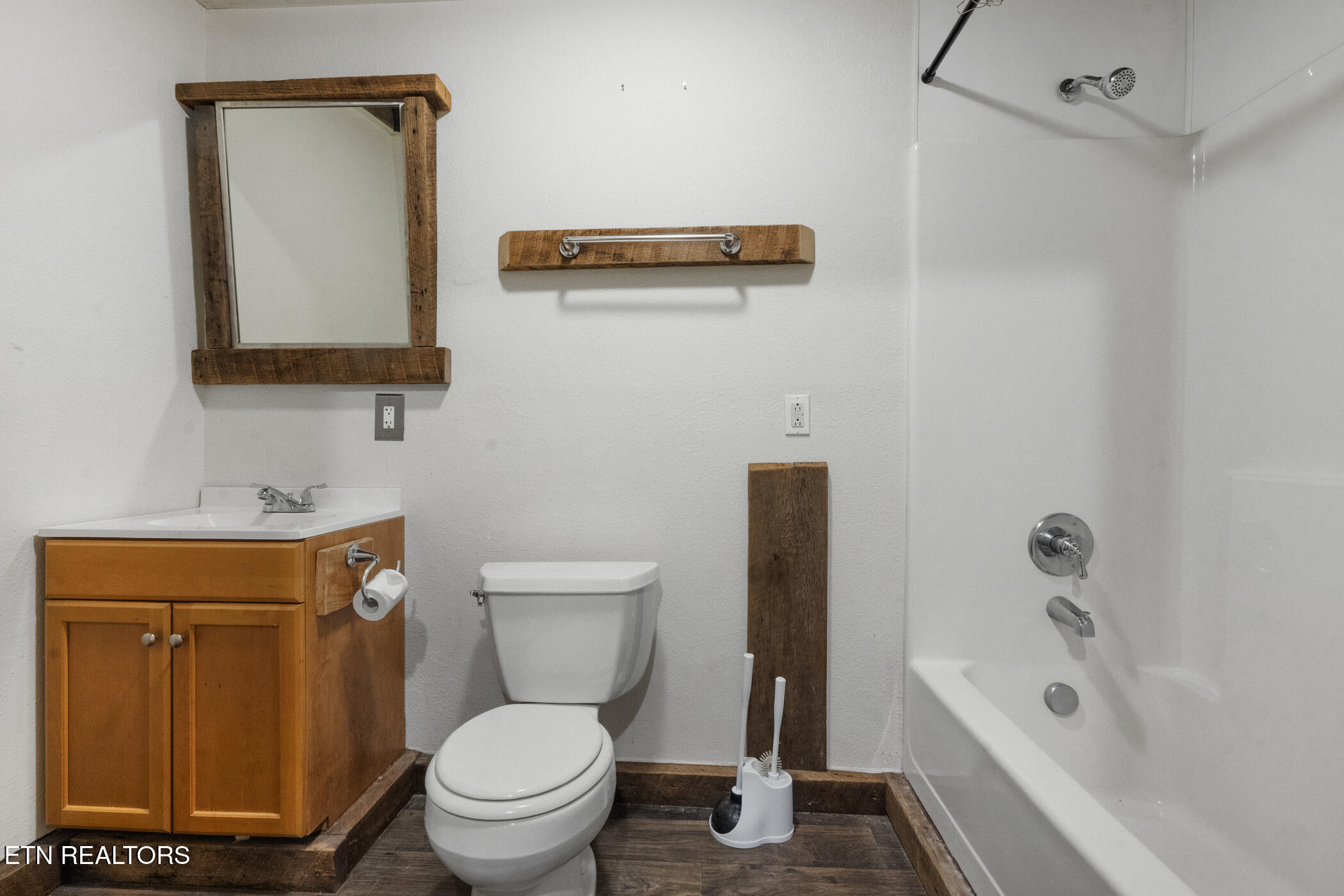 2353 Highway 107 Unicoi TN 37692