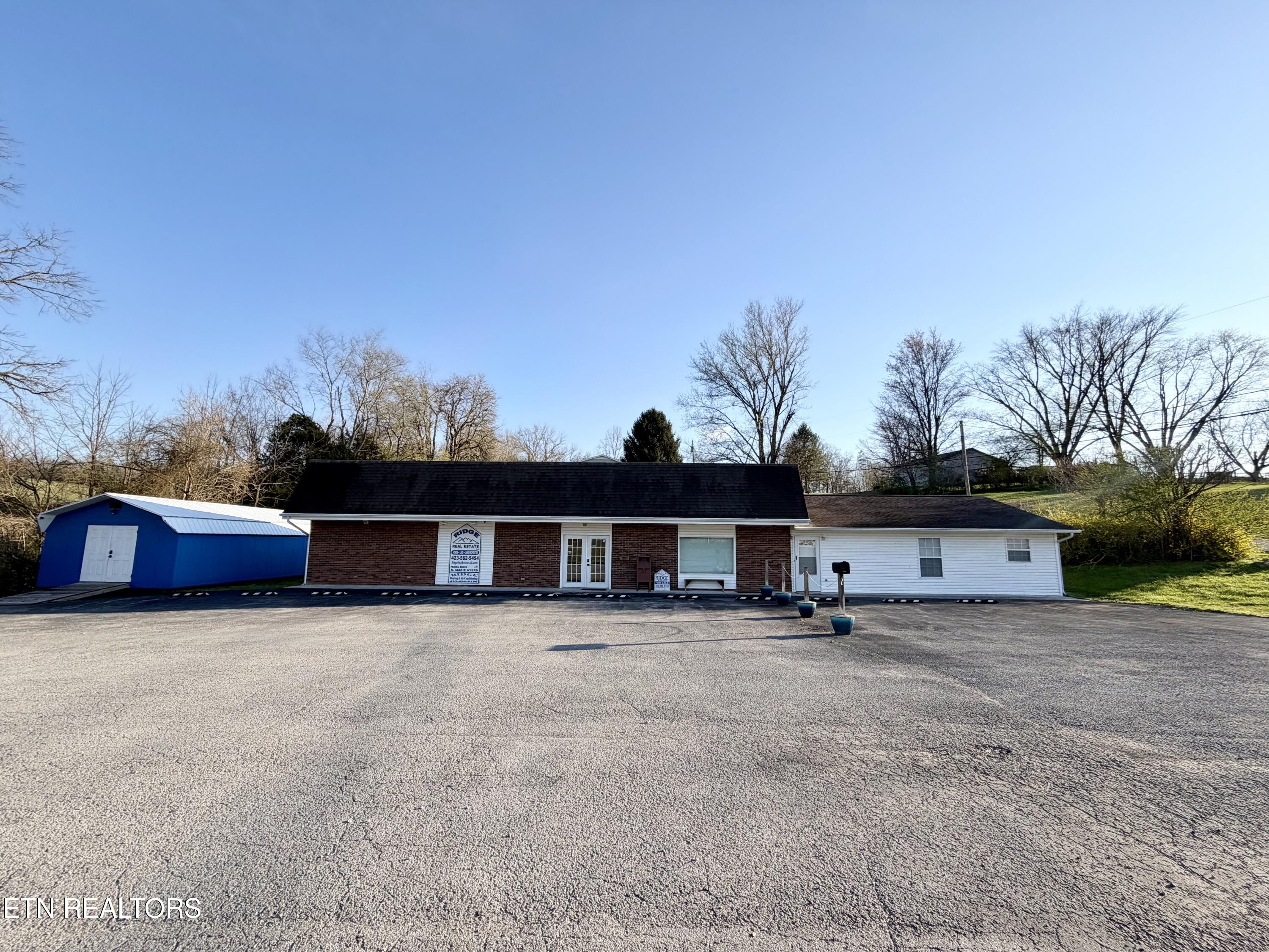 1165 Towe String Road Jacksboro TN 37757