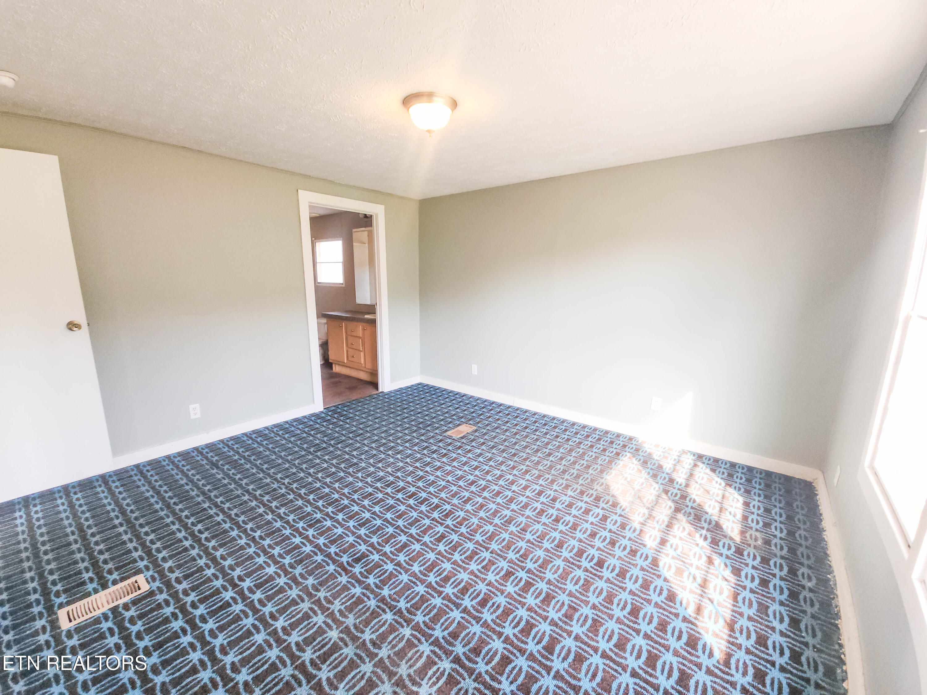 4127/4129 Crippen Road Knoxville TN 37918