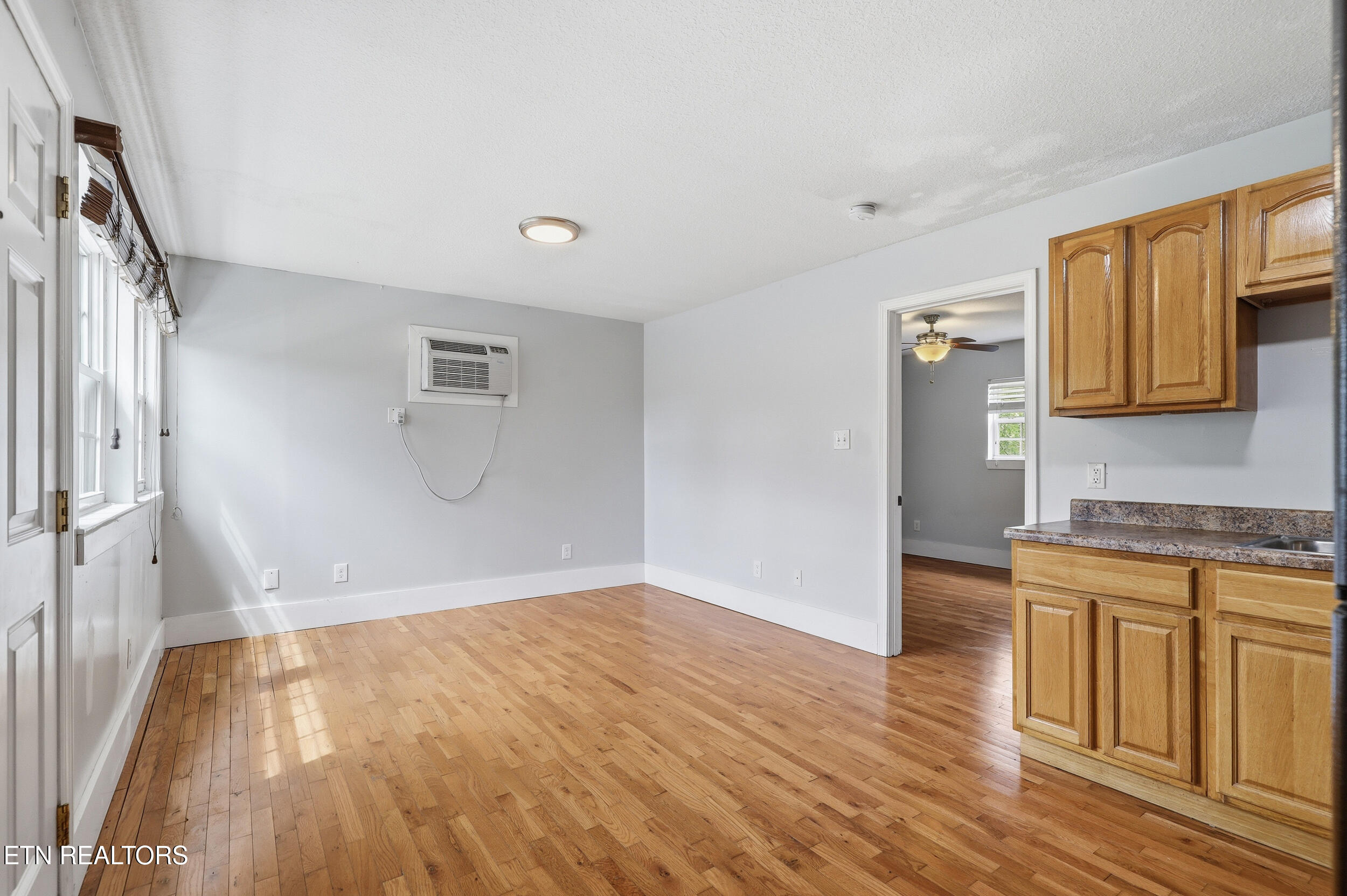 2359 E 5th Avenue Knoxville TN 37917