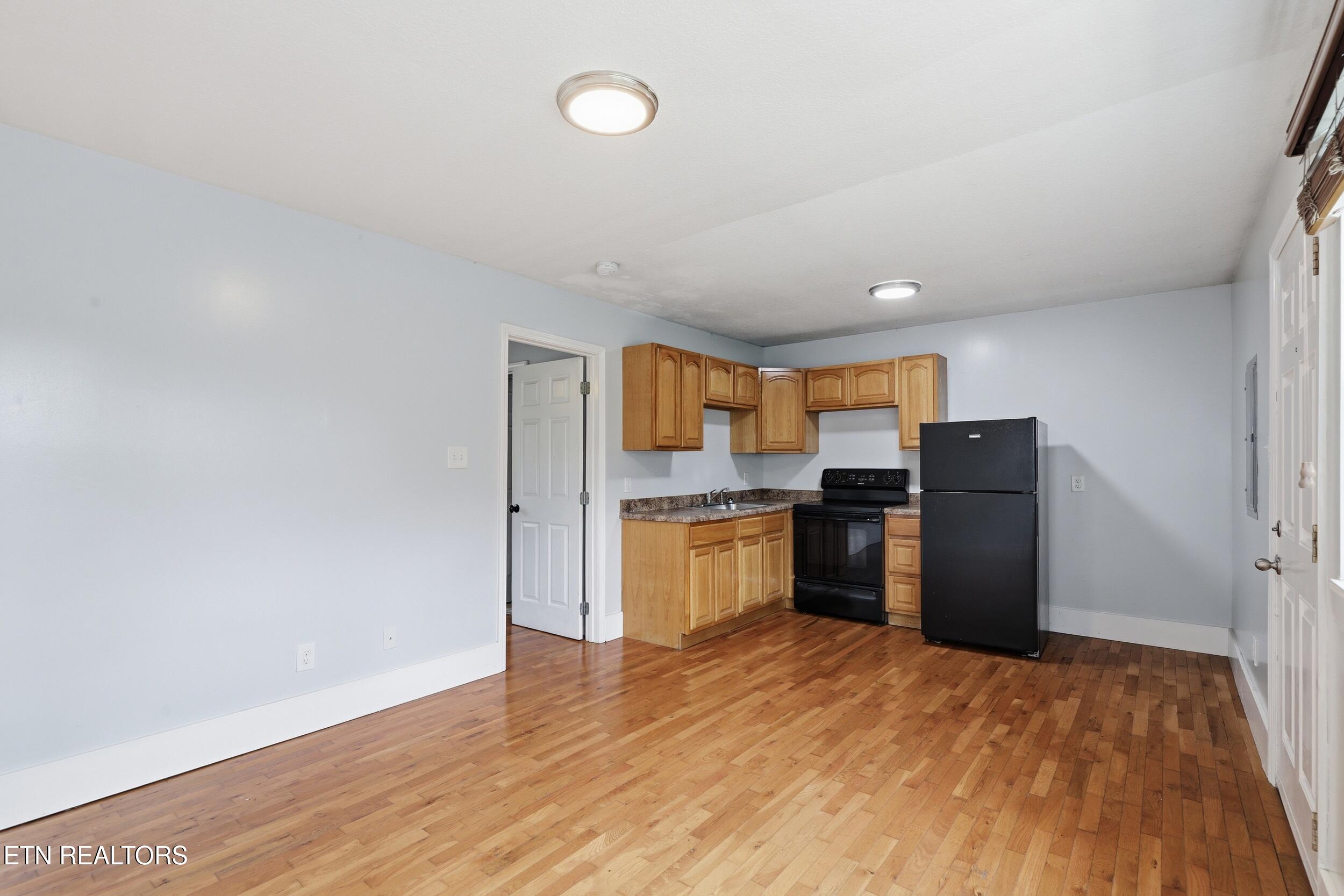 2359 E 5th Avenue Knoxville TN 37917
