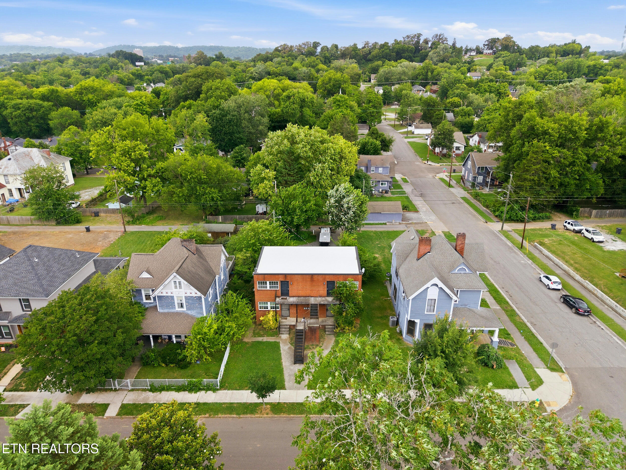 2359 E 5th Avenue Knoxville TN 37917