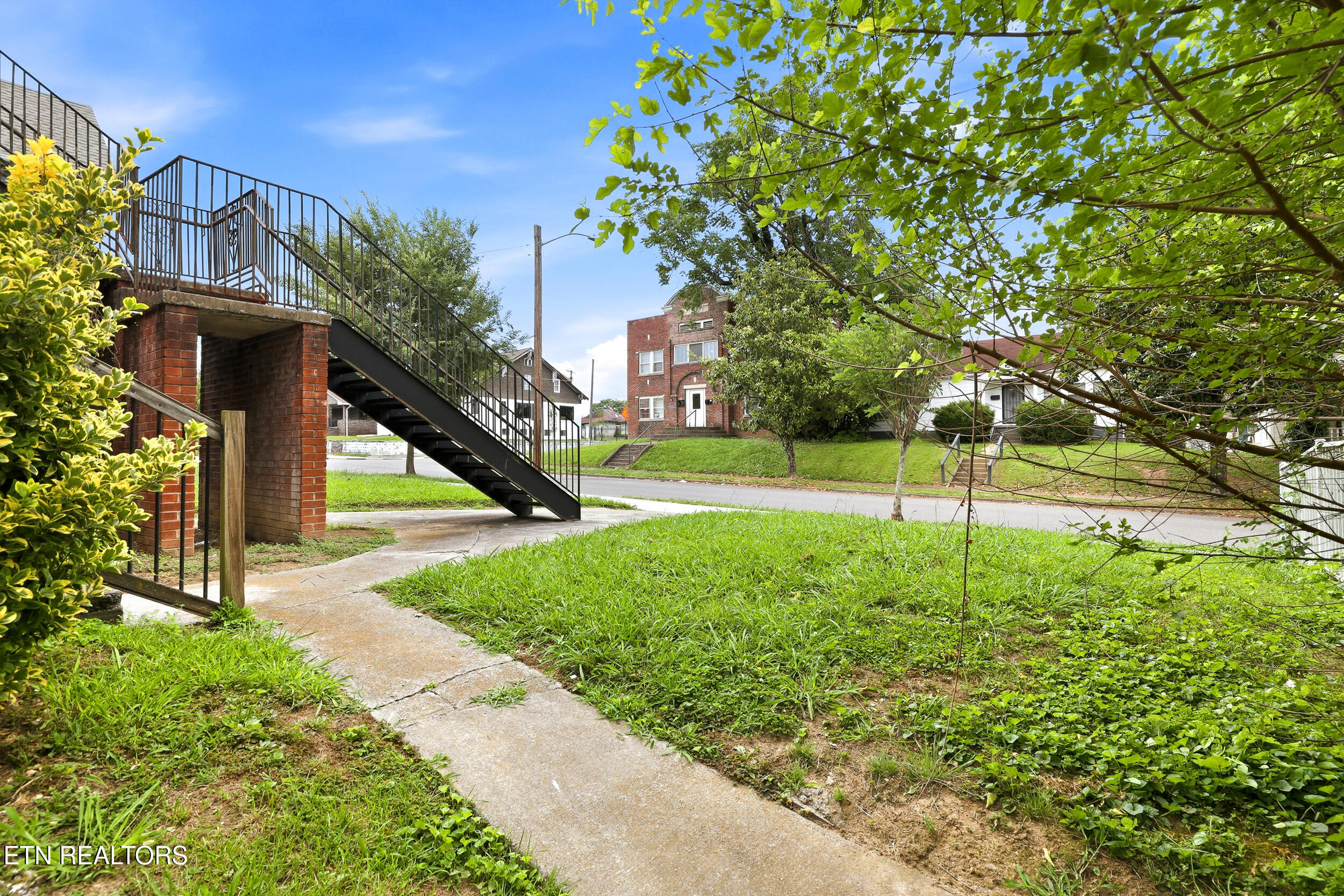2359 E 5th Avenue Knoxville TN 37917