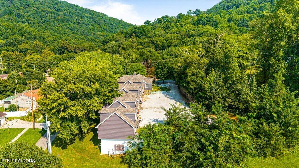 402 E Forrest Street Lafollette TN 37766