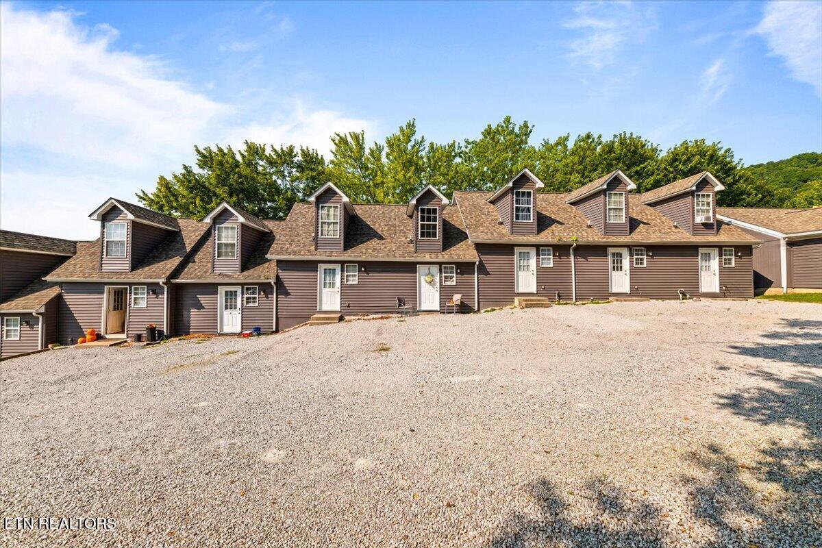 402 E Forrest Street Lafollette TN 37766
