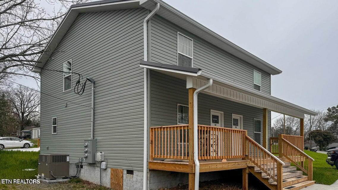 141/143 Oak Street Athens TN 37303