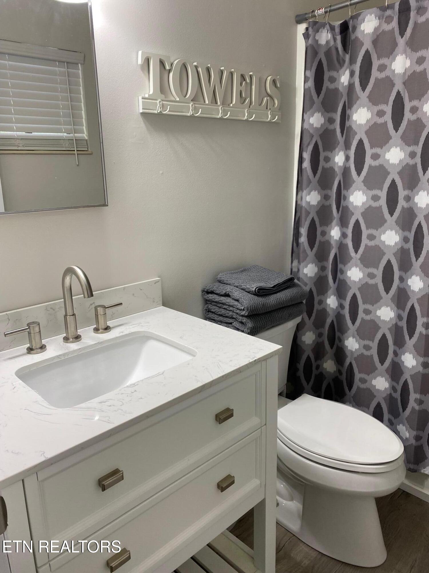 4128 Dolly's Drive Sevierville TN 37876