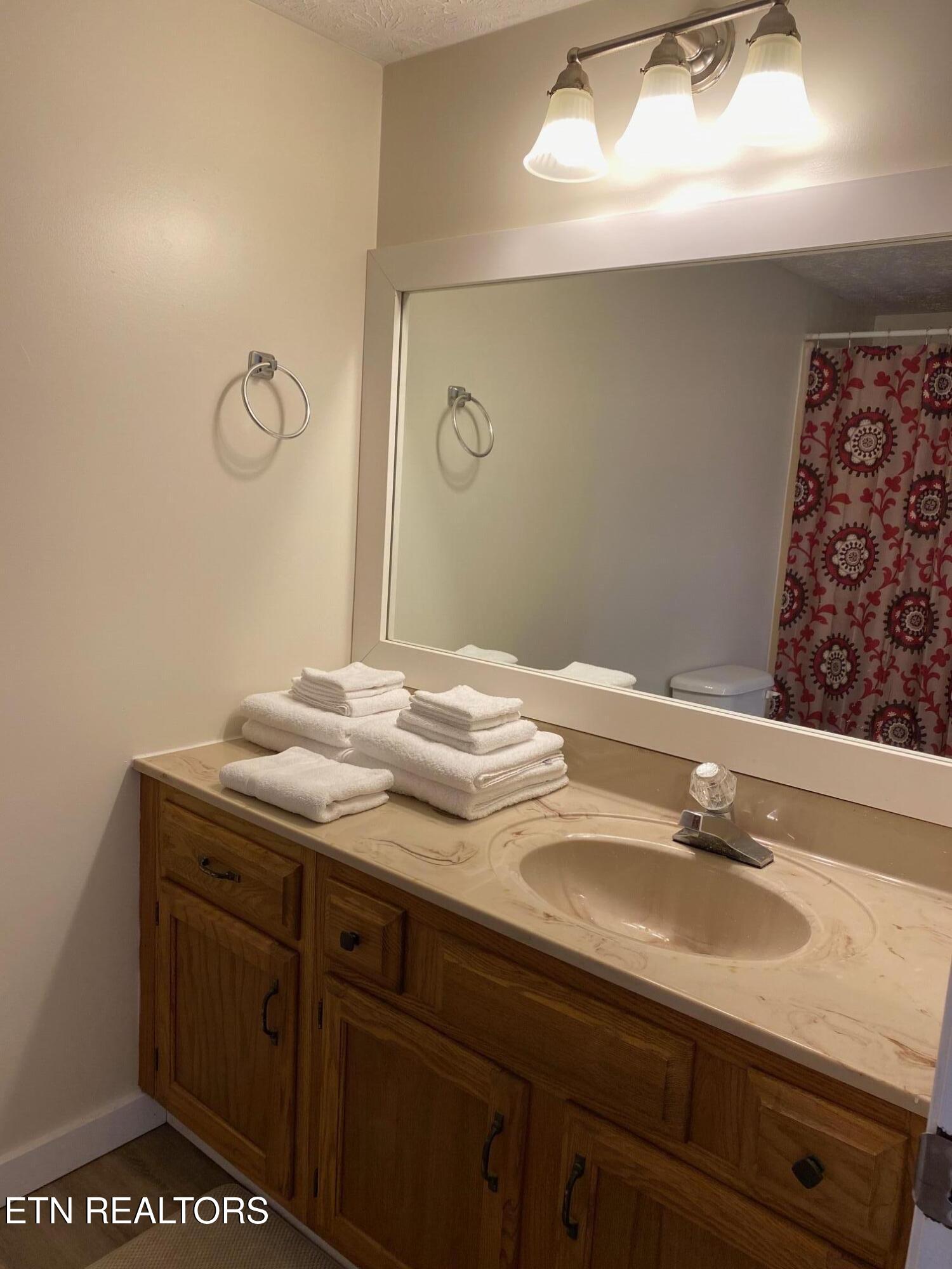 4128 Dolly's Drive Sevierville TN 37876