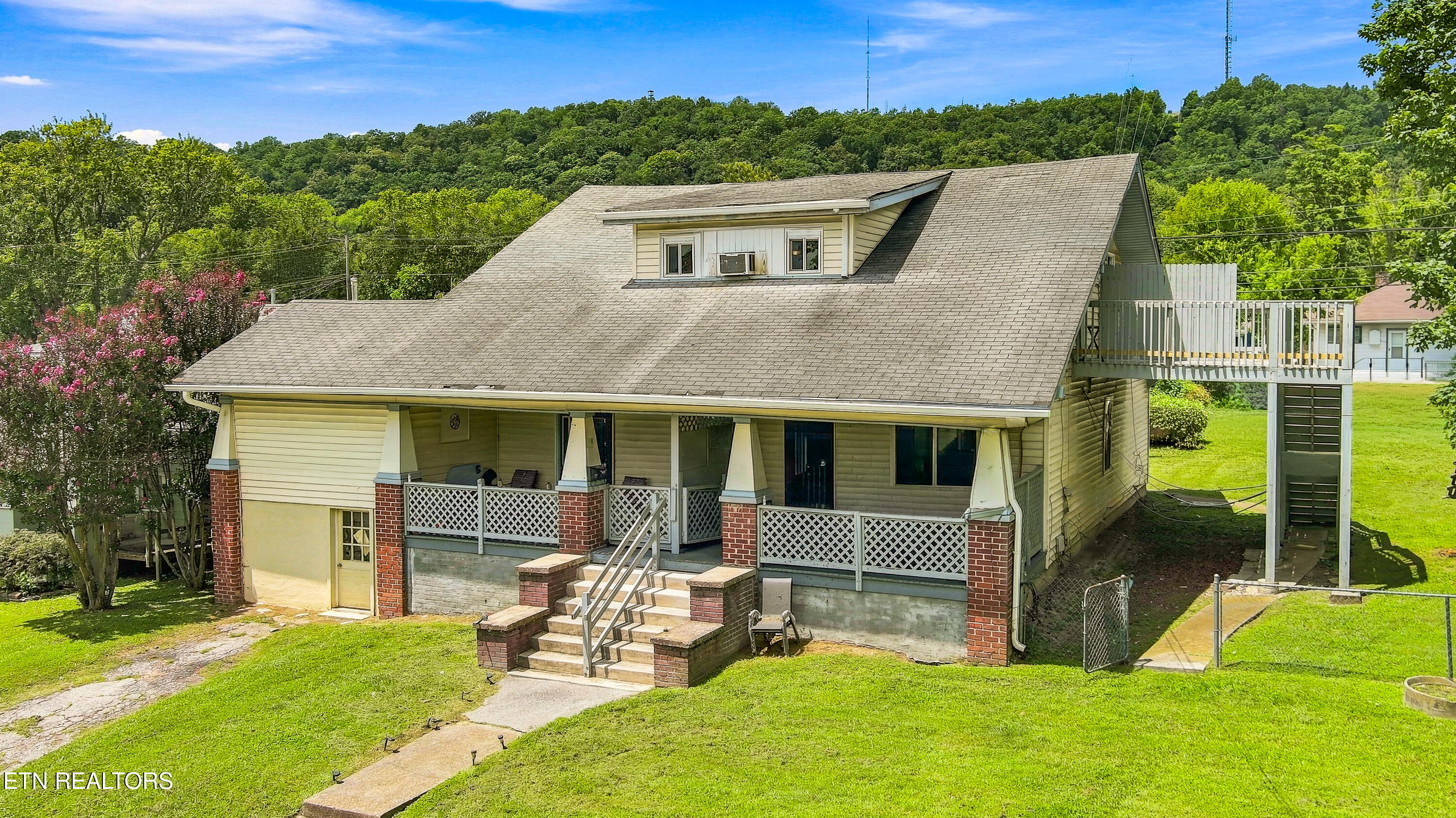 457 Cedar Avenue Knoxville TN 37917