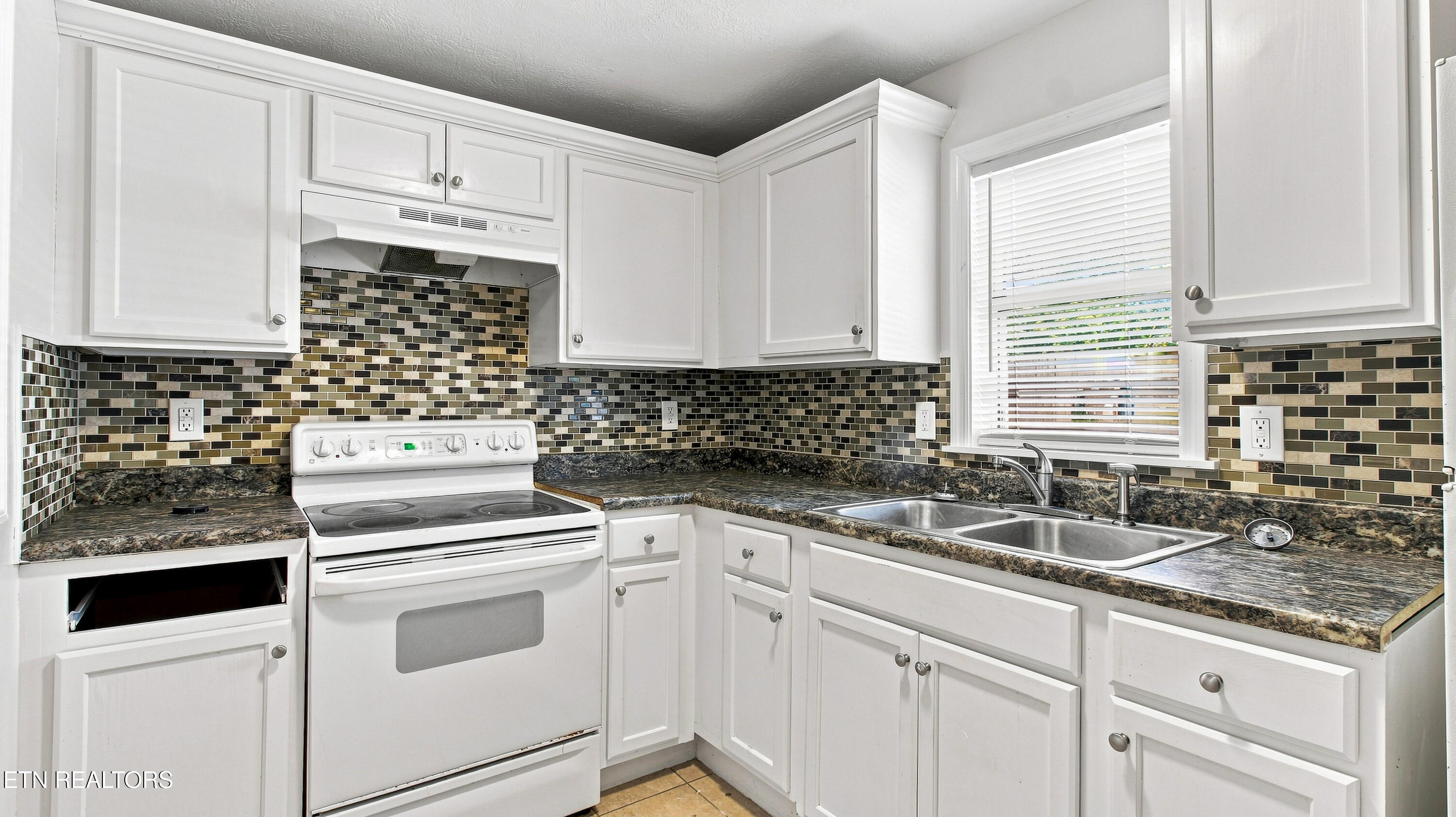 457 Cedar Avenue Knoxville TN 37917