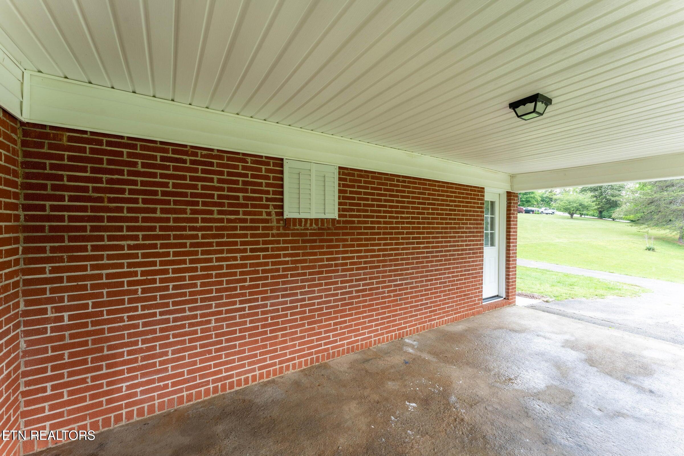 2182 Lakeview Road Lenoir City TN 37772