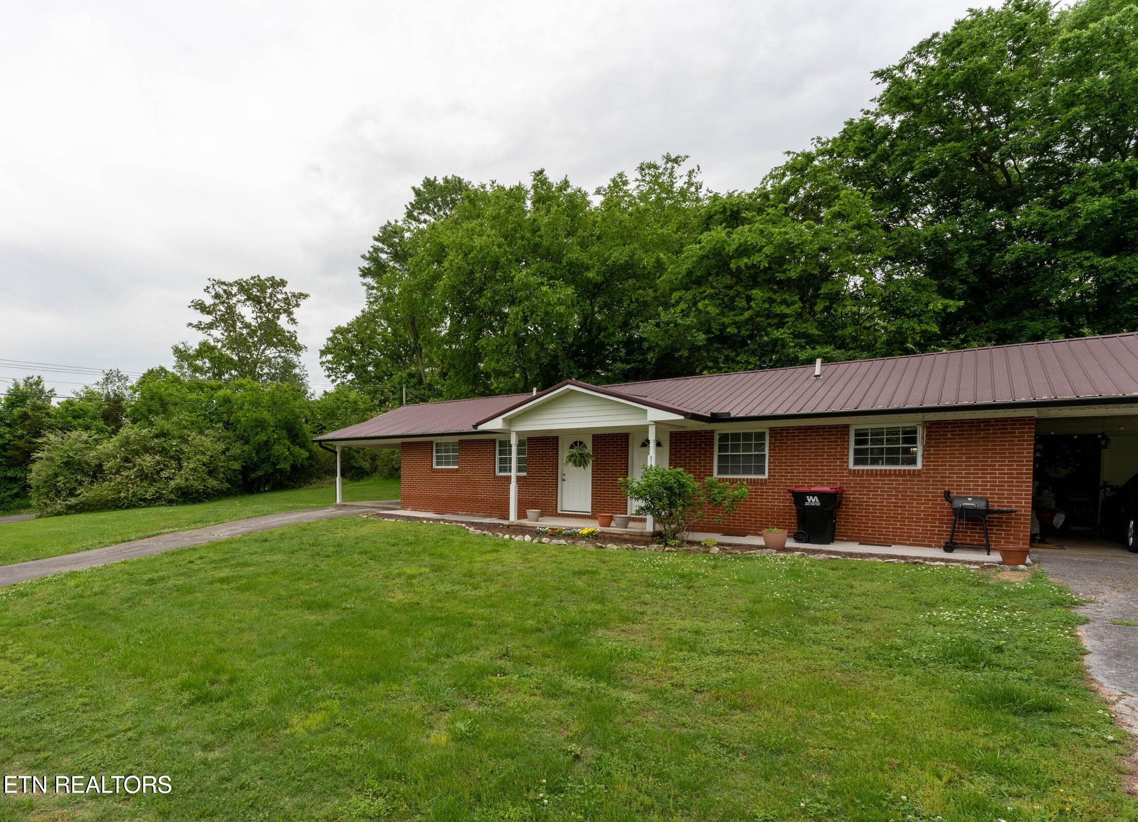 2182 Lakeview Road Lenoir City TN 37772